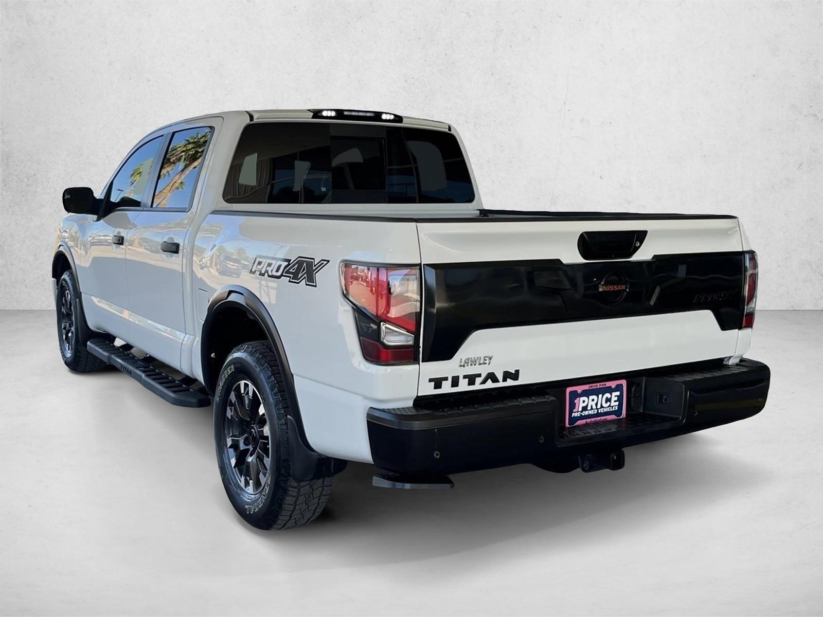 2020 Nissan Titan PRO-4X photo 3