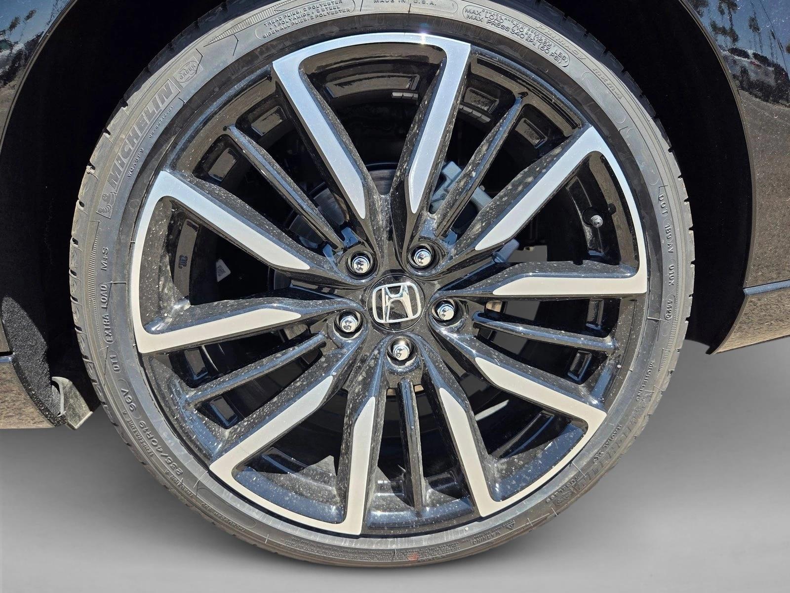 2026 Honda Accord Hybrid Touring - Photo 10