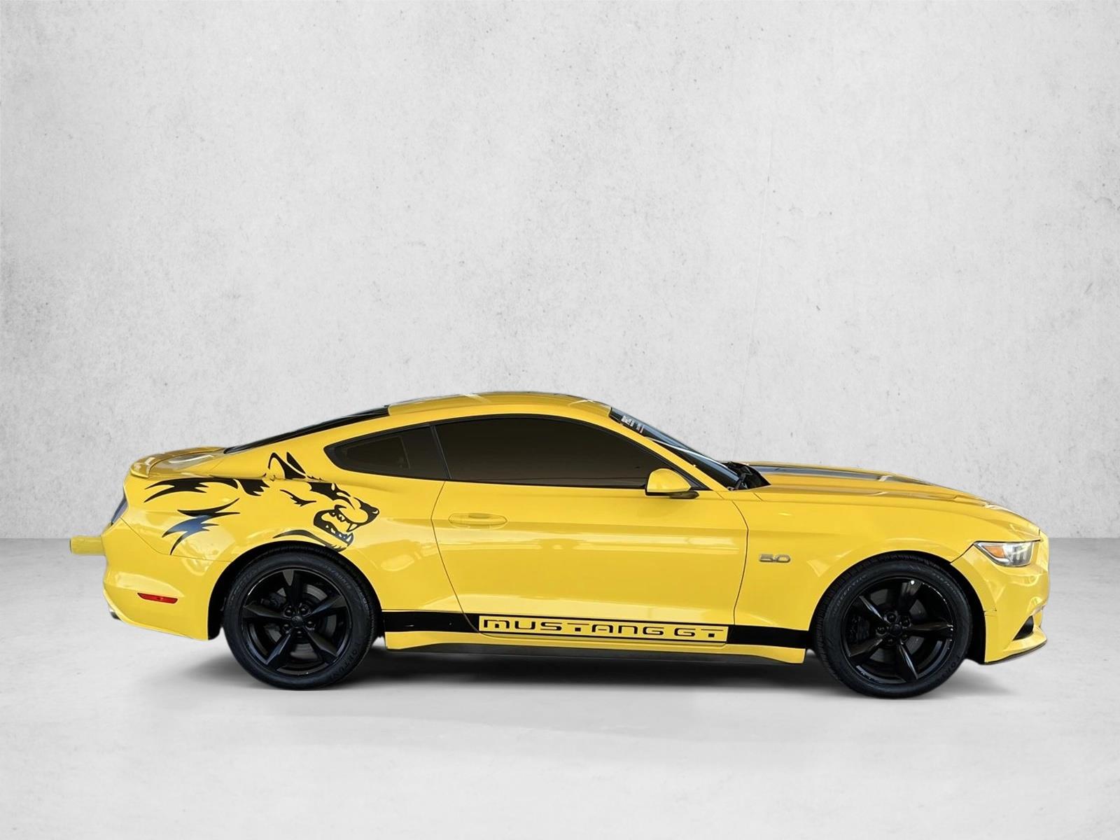 2017 Ford Mustang GT photo 4