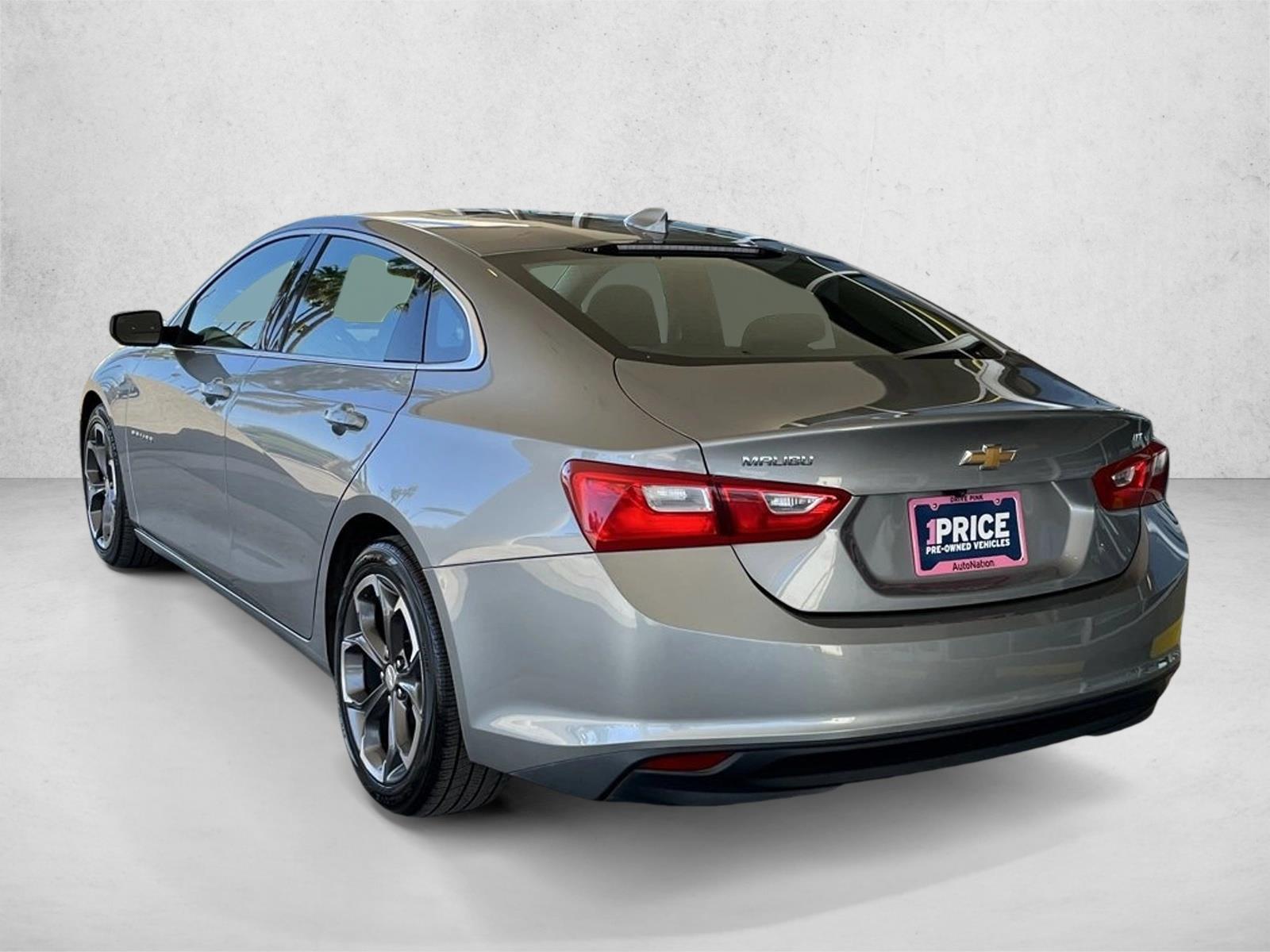 2023 Chevrolet Malibu 1LT photo 3