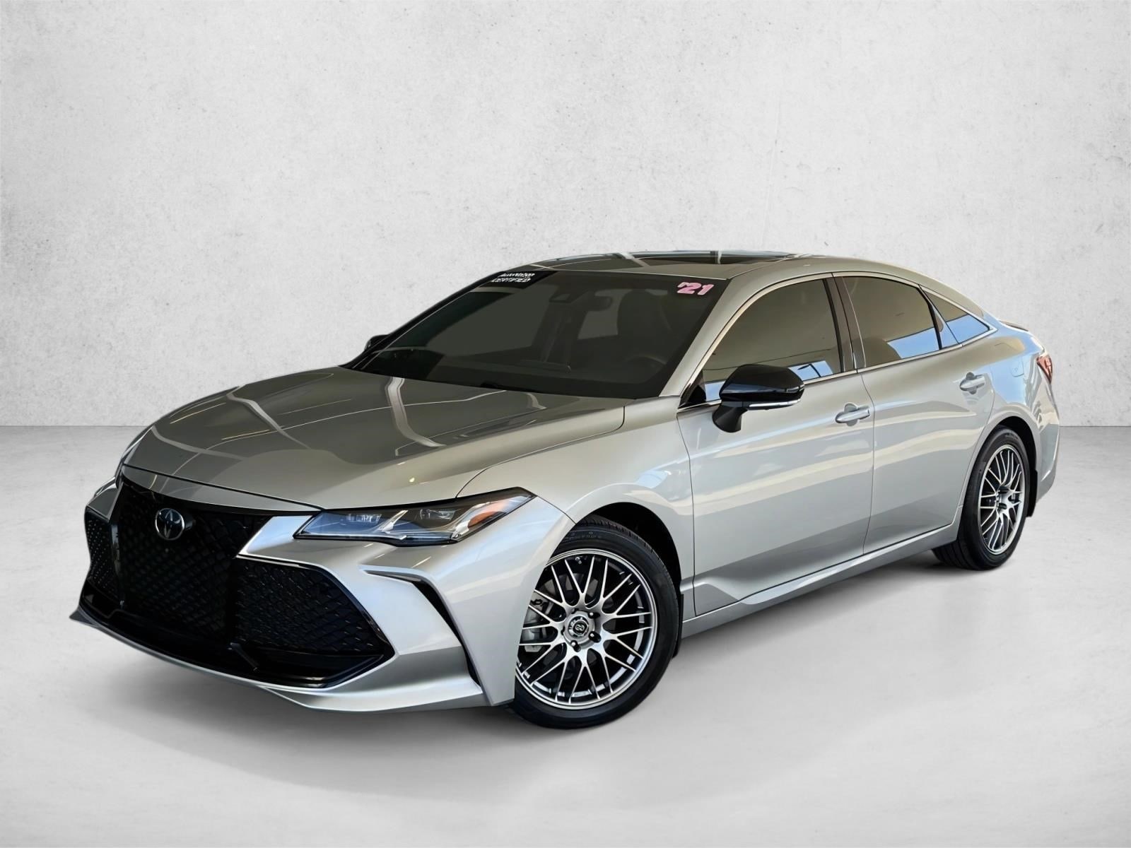 2021 Toyota Avalon Touring's photo