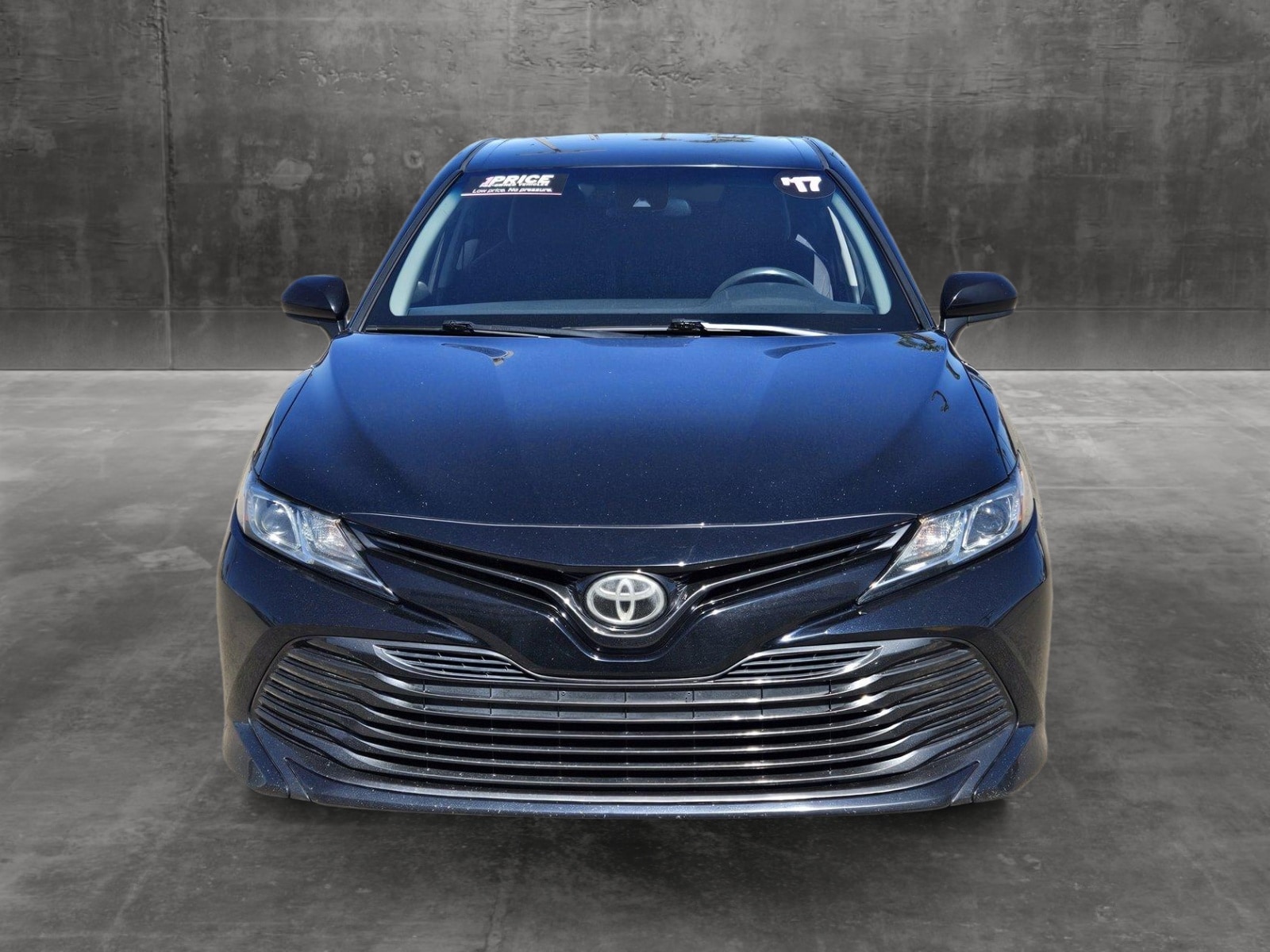 Used 2018 Toyota Camry LE with VIN 4T1B11HK3JU563969 for sale in Tucson, AZ