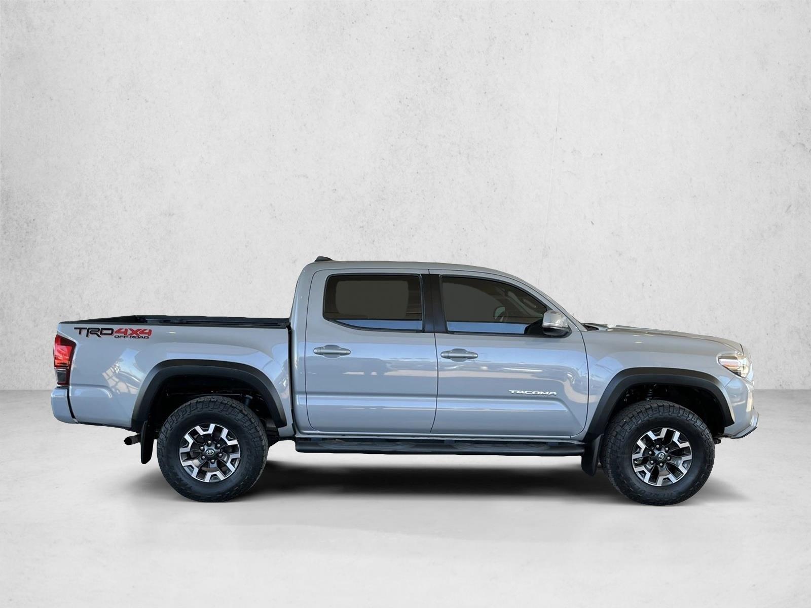 2019 Toyota Tacoma TRD V6 photo 4