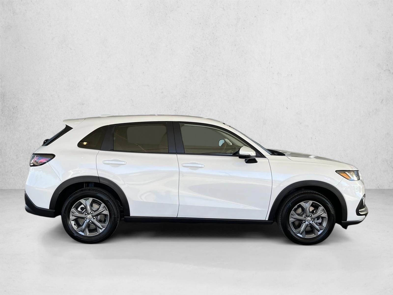 2026 Honda HR-V LX photo 4