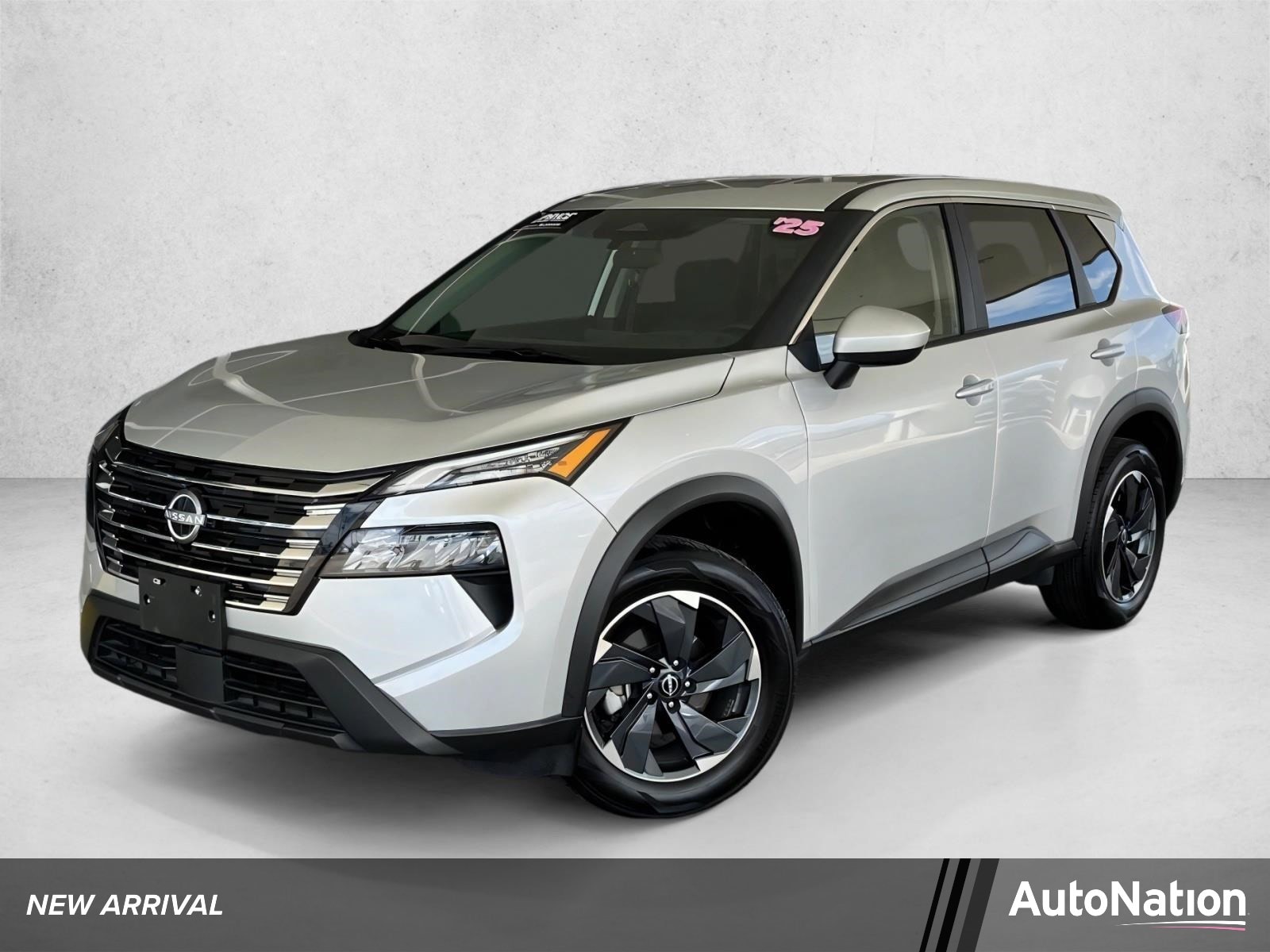 2025 Nissan Rogue SV FWD's photo