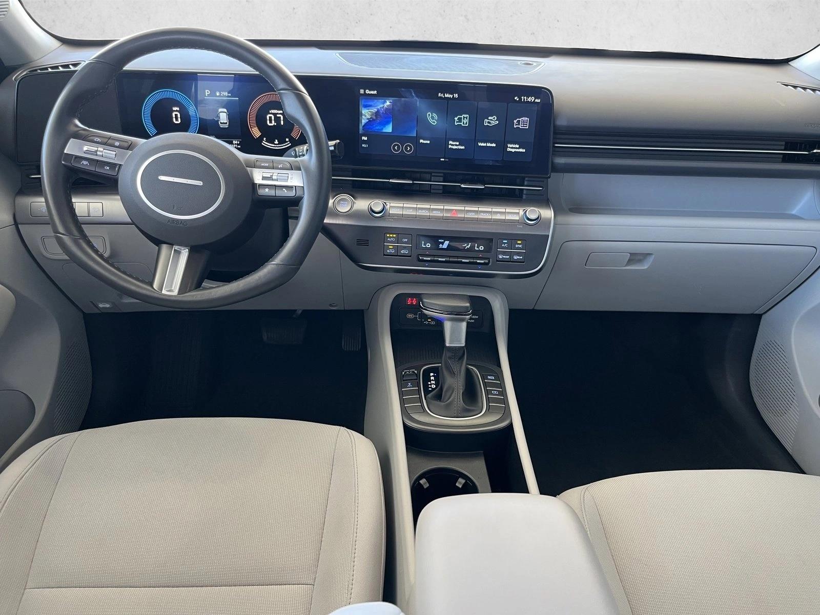 2025 Hyundai Kona SEL - Photo 11
