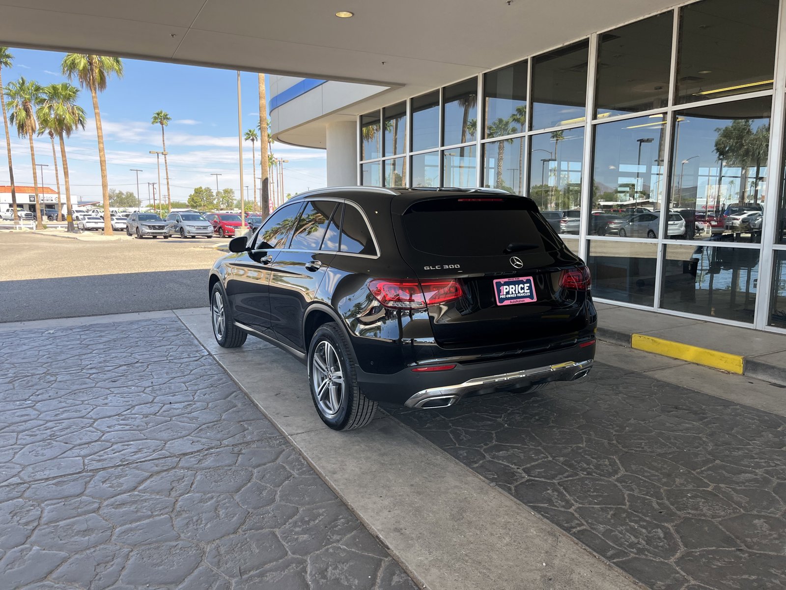 2022 Mercedes Benz GLC 300 photo 2