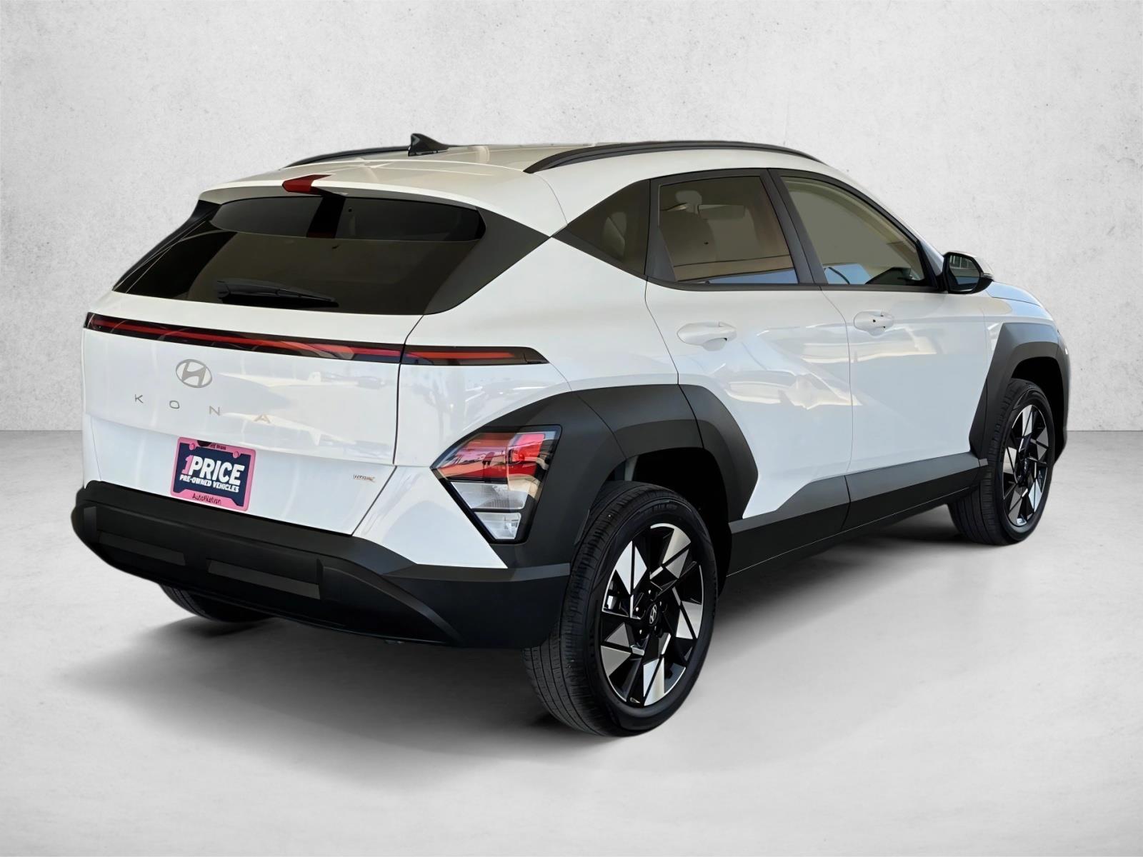 2025 Hyundai Kona SEL - Photo 6
