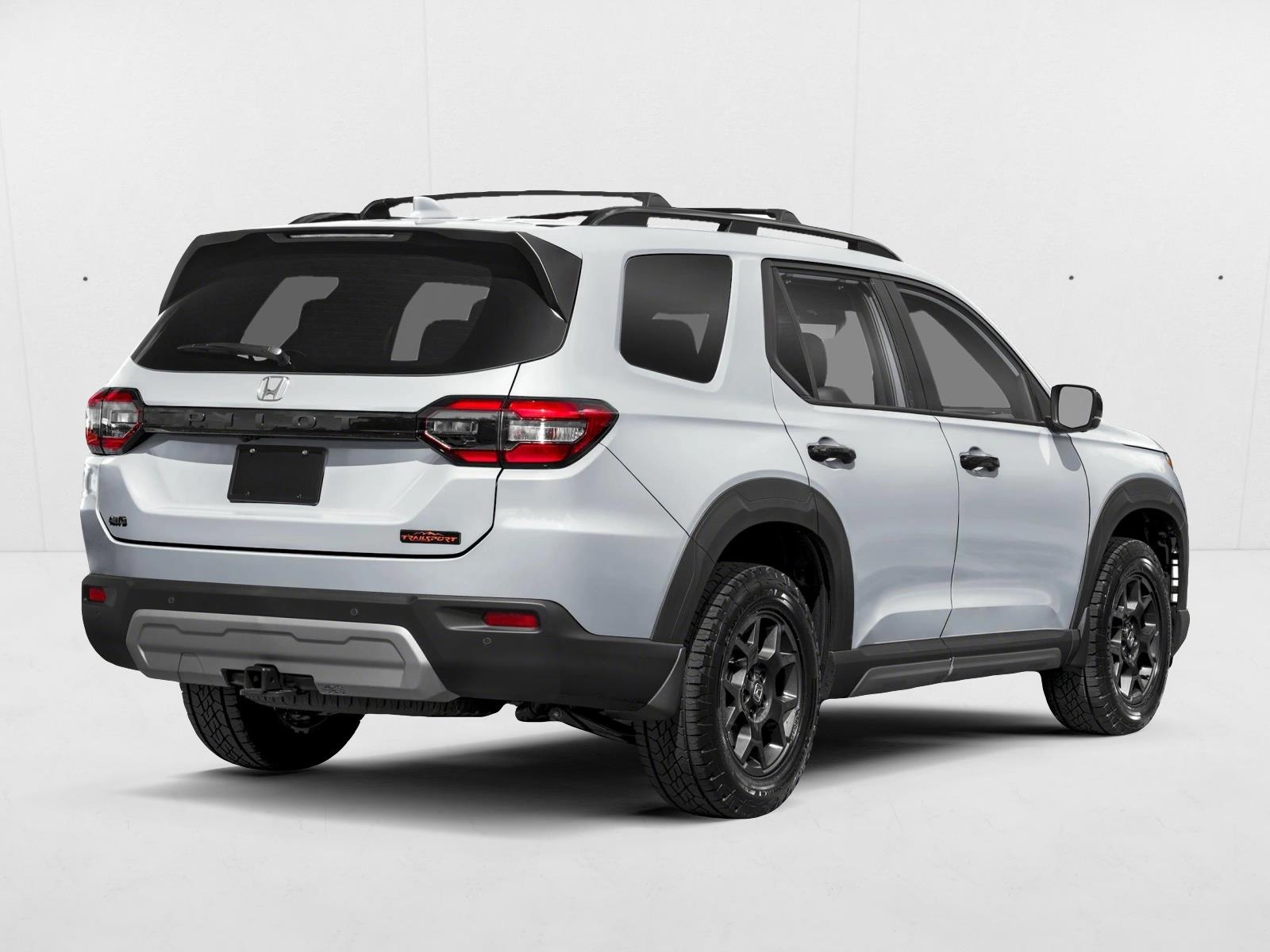 2025 Honda Pilot TrailSport photo 2