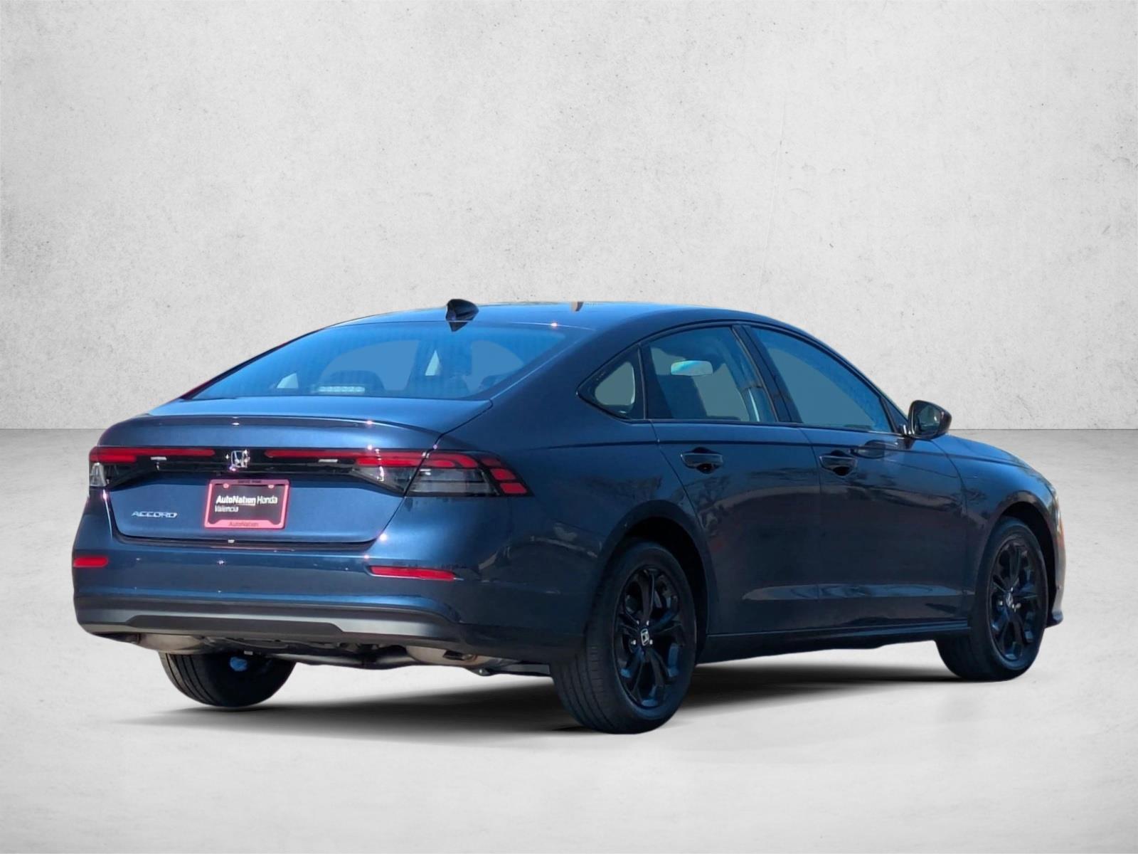 2025 Honda Accord SE photo 2