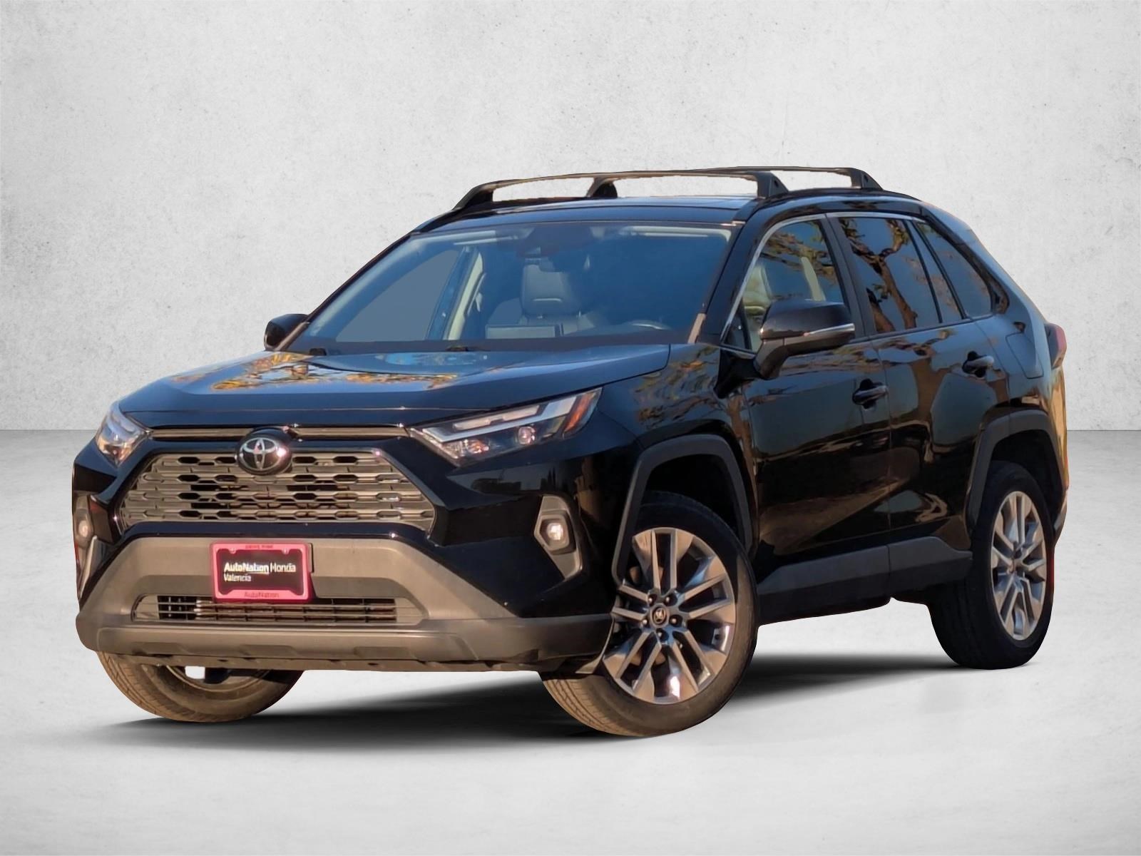2022 Toyota RAV4 XLE Premium's photo
