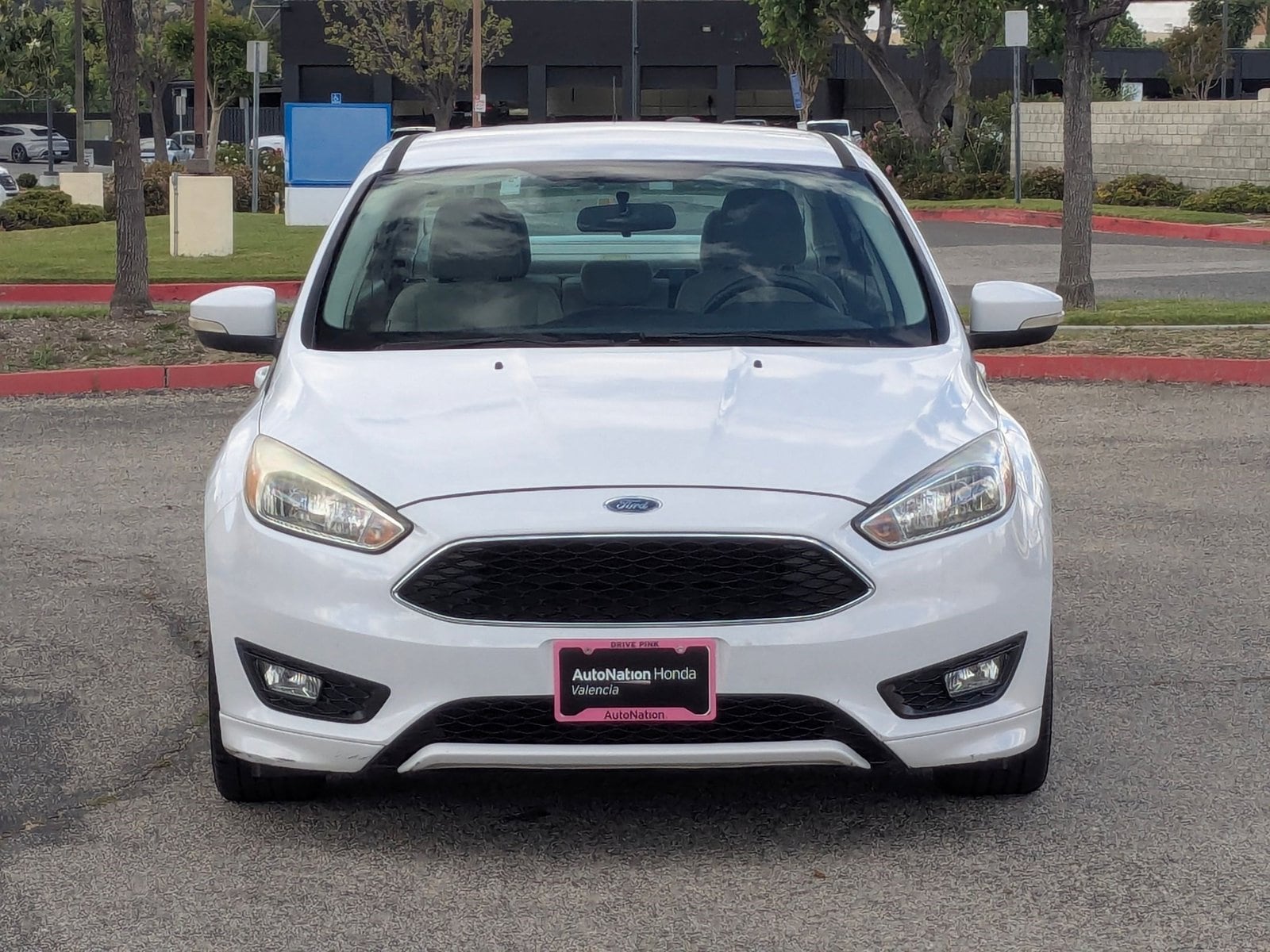 2016 Ford Focus SE photo 2