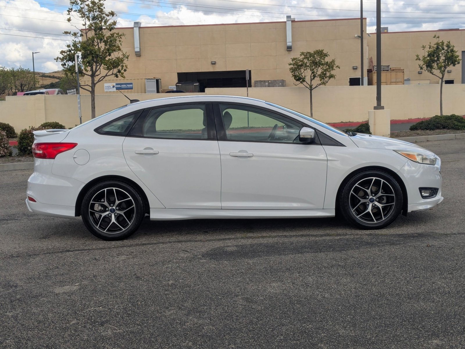 2016 Ford Focus SE photo 4