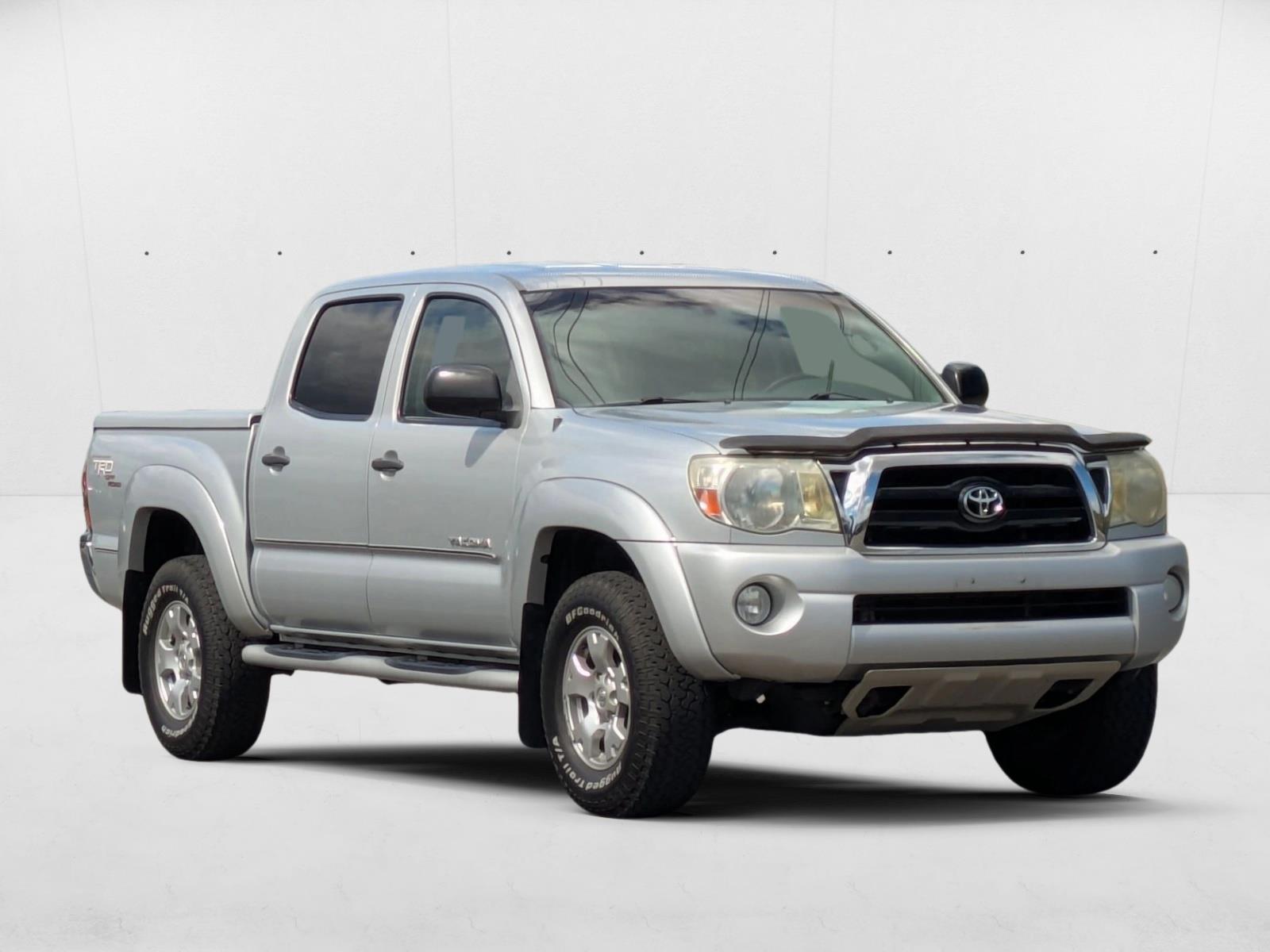 2005 Toyota Tacoma Double Cab Short Bed V6 PreRunner photo 3