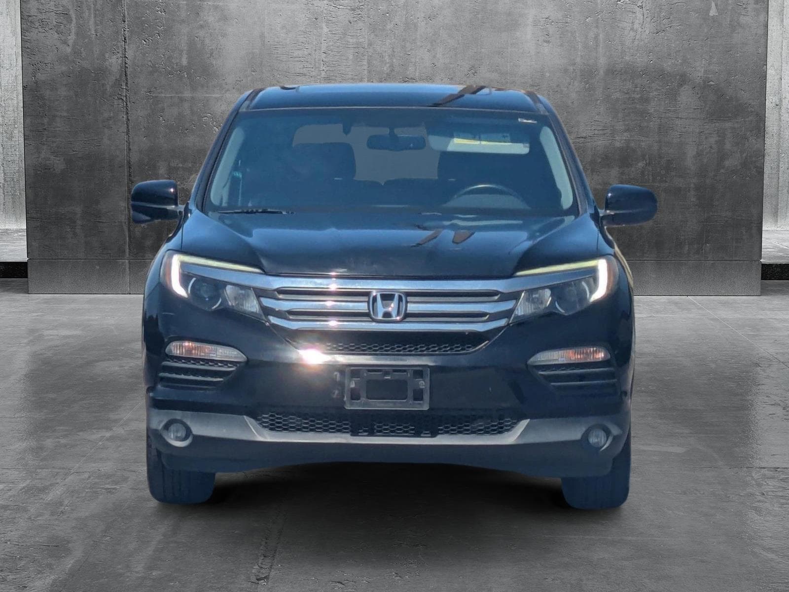 Used 2018 Honda Pilot EX-L with VIN 5FNYF5H5XJB009063 for sale in Valencia, CA