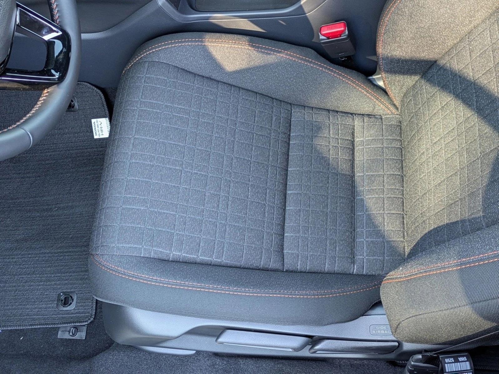 2026 Honda HR-V 2WD Sport photo 4