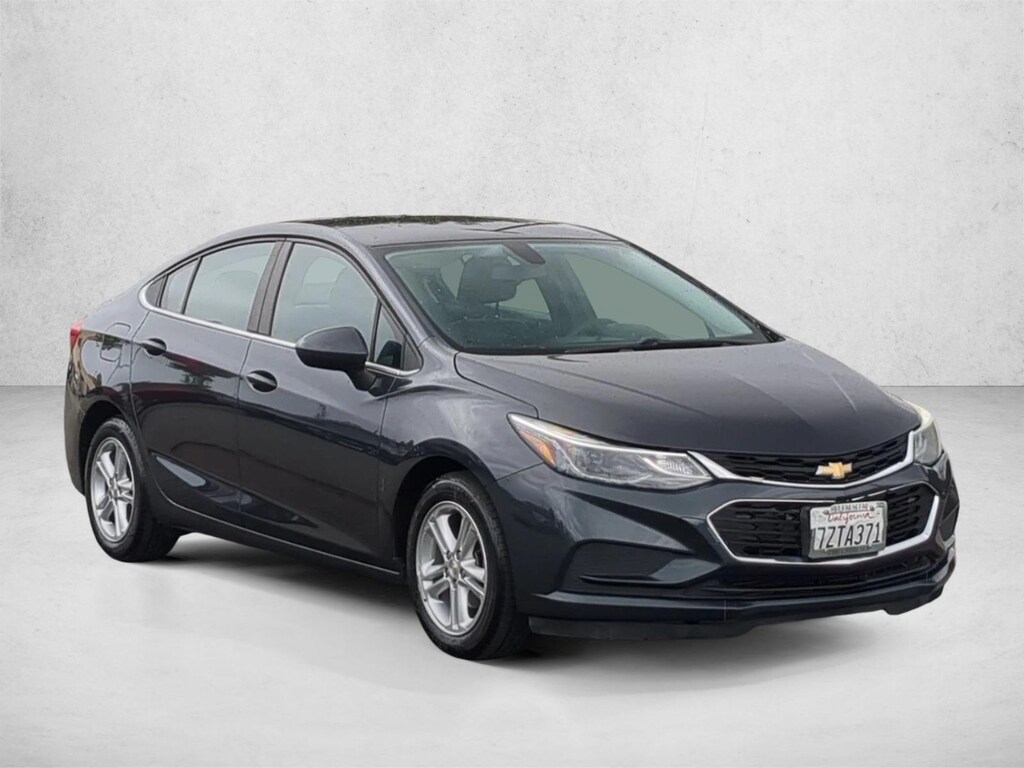 Used 2017 Chevrolet Cruze LT Auto Sedan
