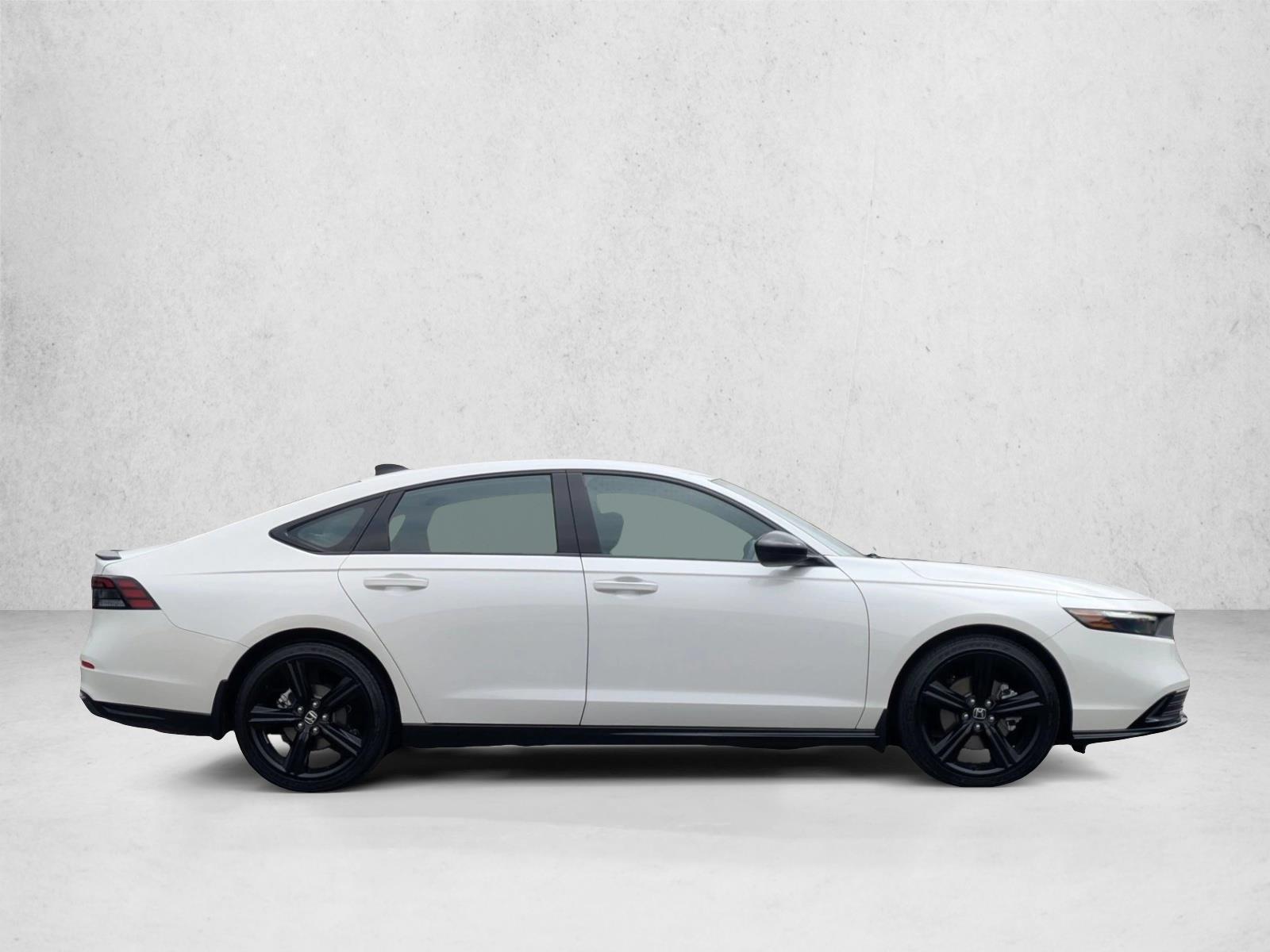 2025 Honda Accord Hybrid Sport-L photo 4