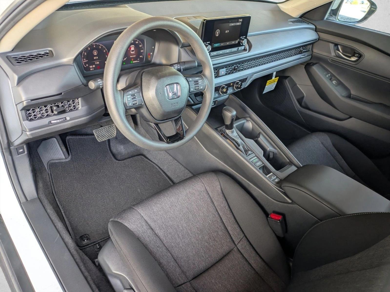 2025 Honda Accord LX photo 3