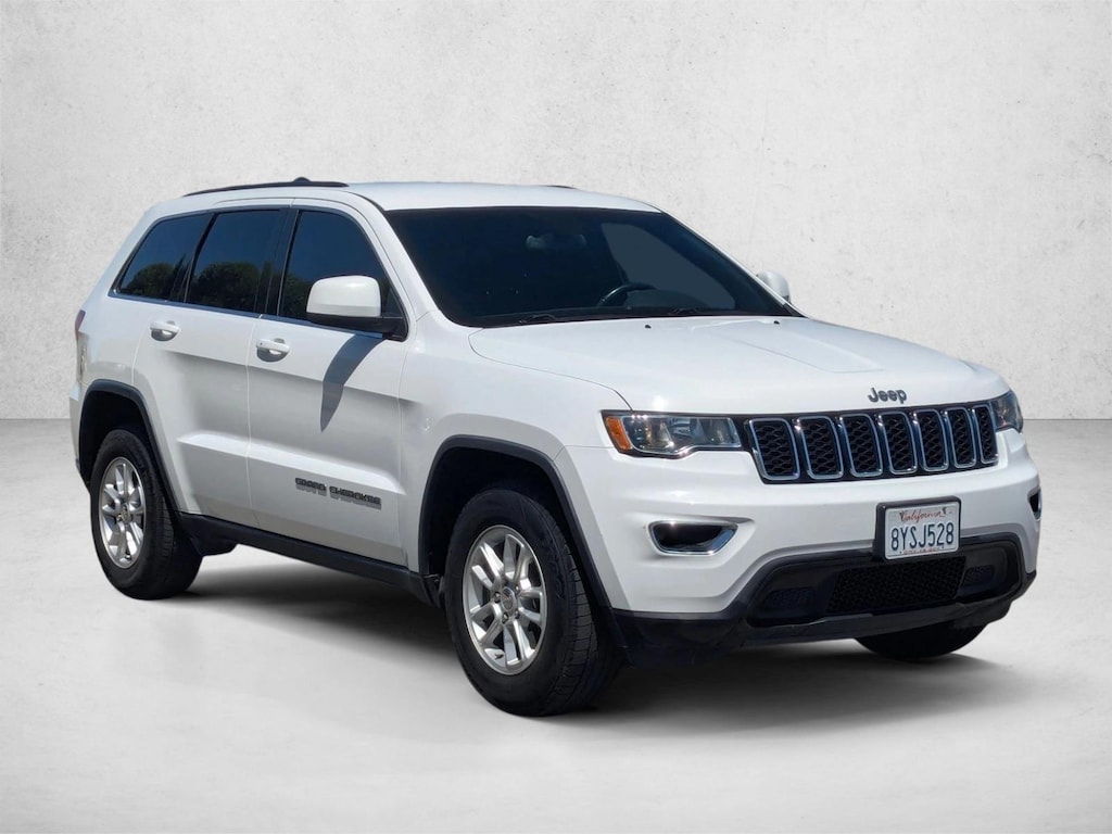 Used 2018 Jeep Grand Cherokee Laredo RWD SUV