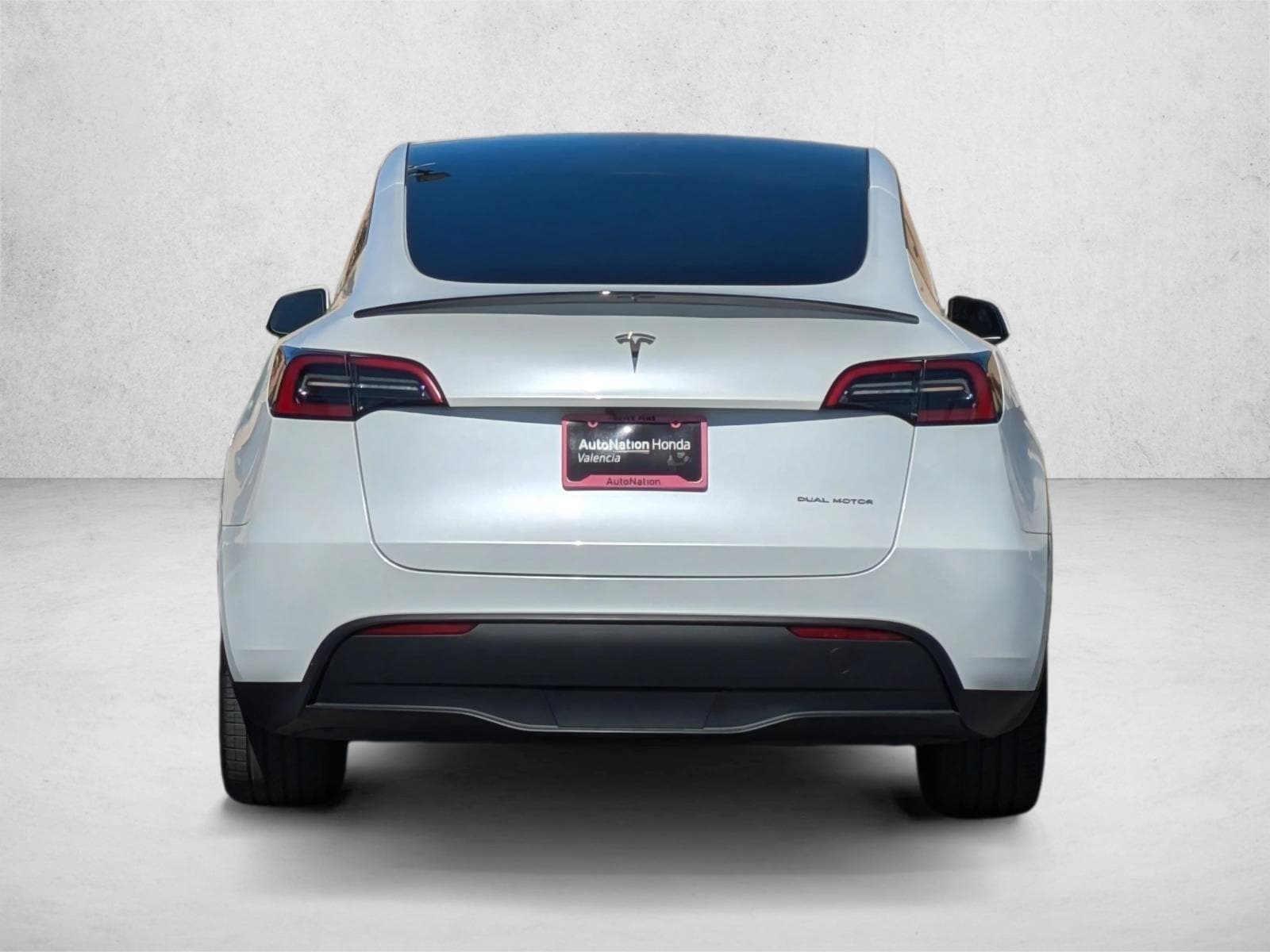 2024 Tesla Model Y Long Range photo 6