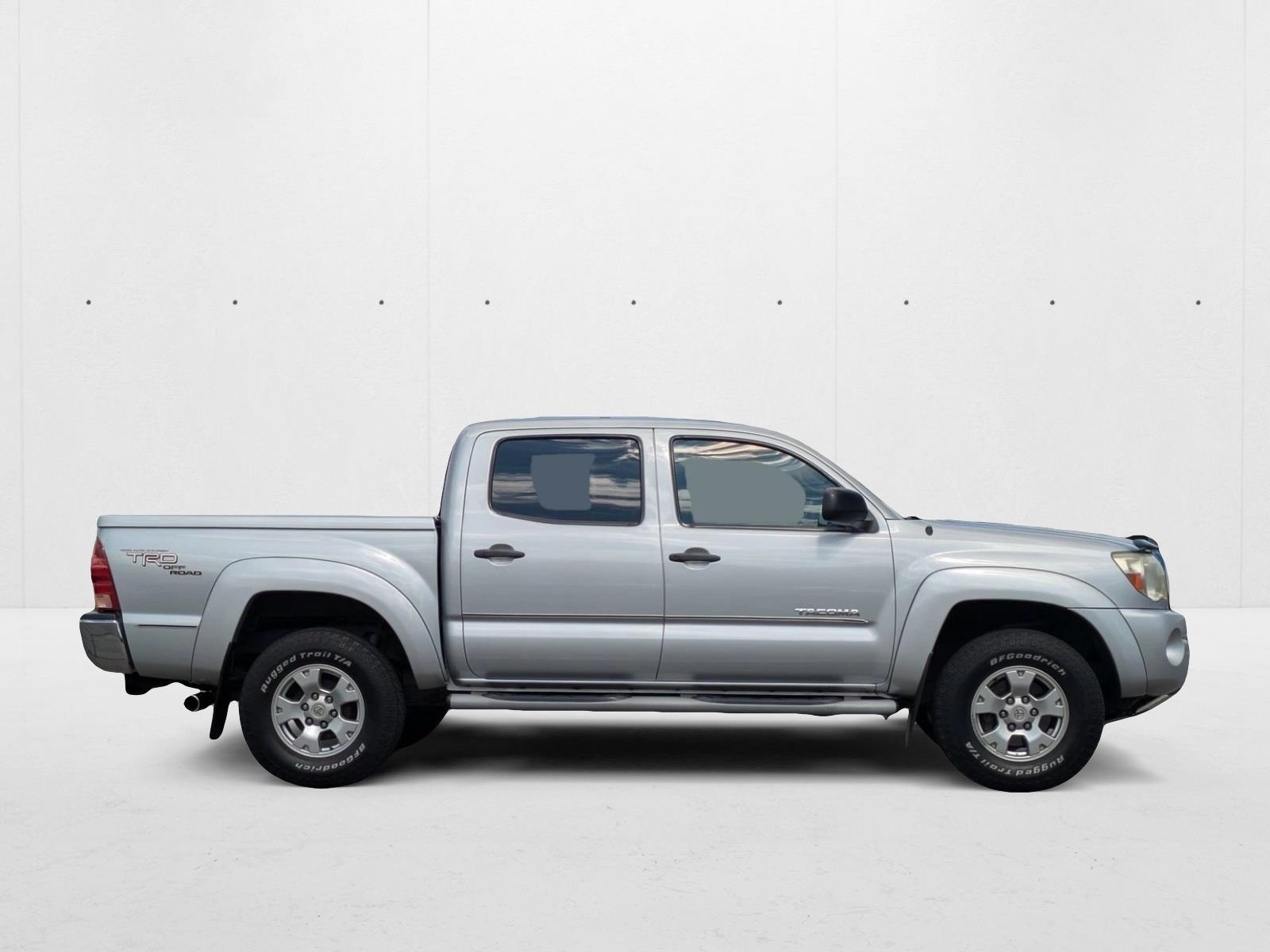 2005 Toyota Tacoma Double Cab Short Bed V6 PreRunner photo 4