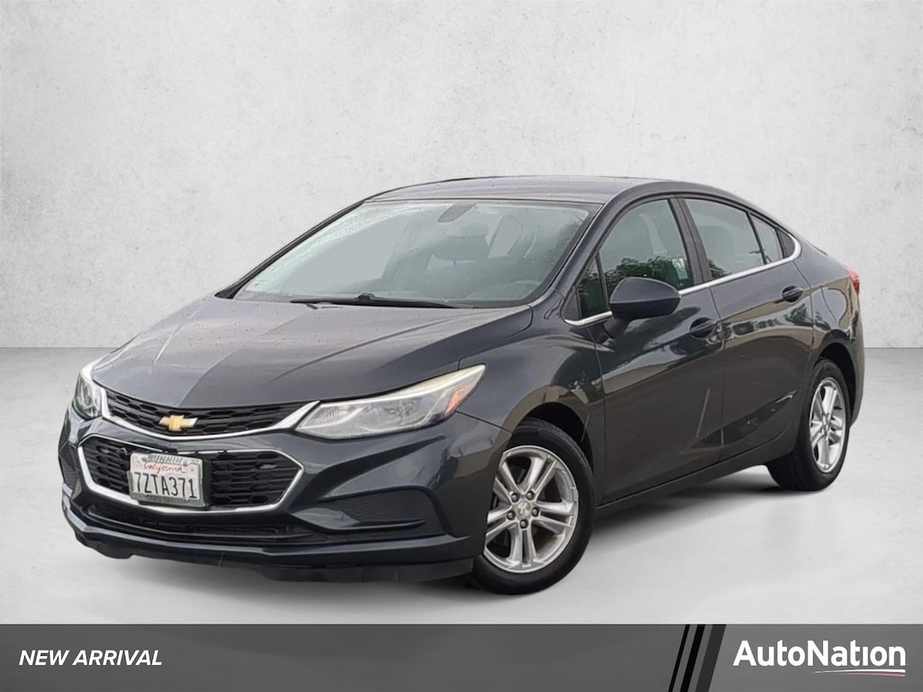 Used 2017 Chevrolet Cruze LT Auto Sedan