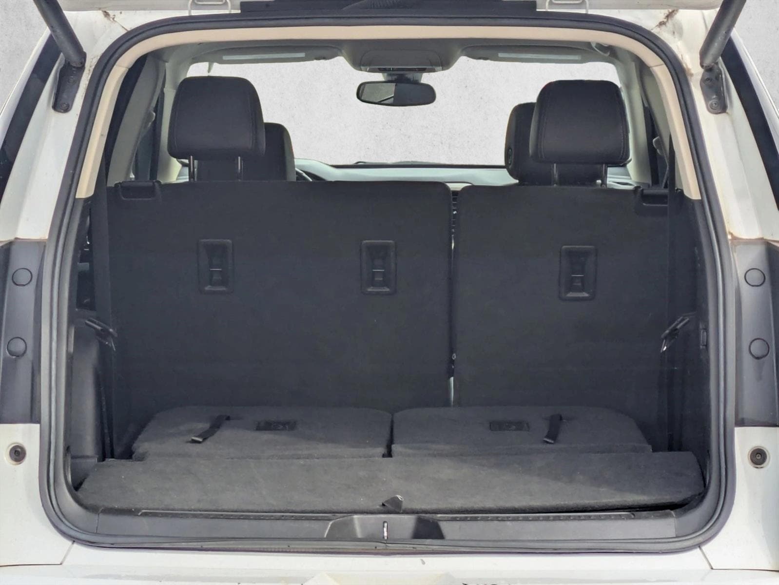 2023 GMC Acadia Denali photo 5