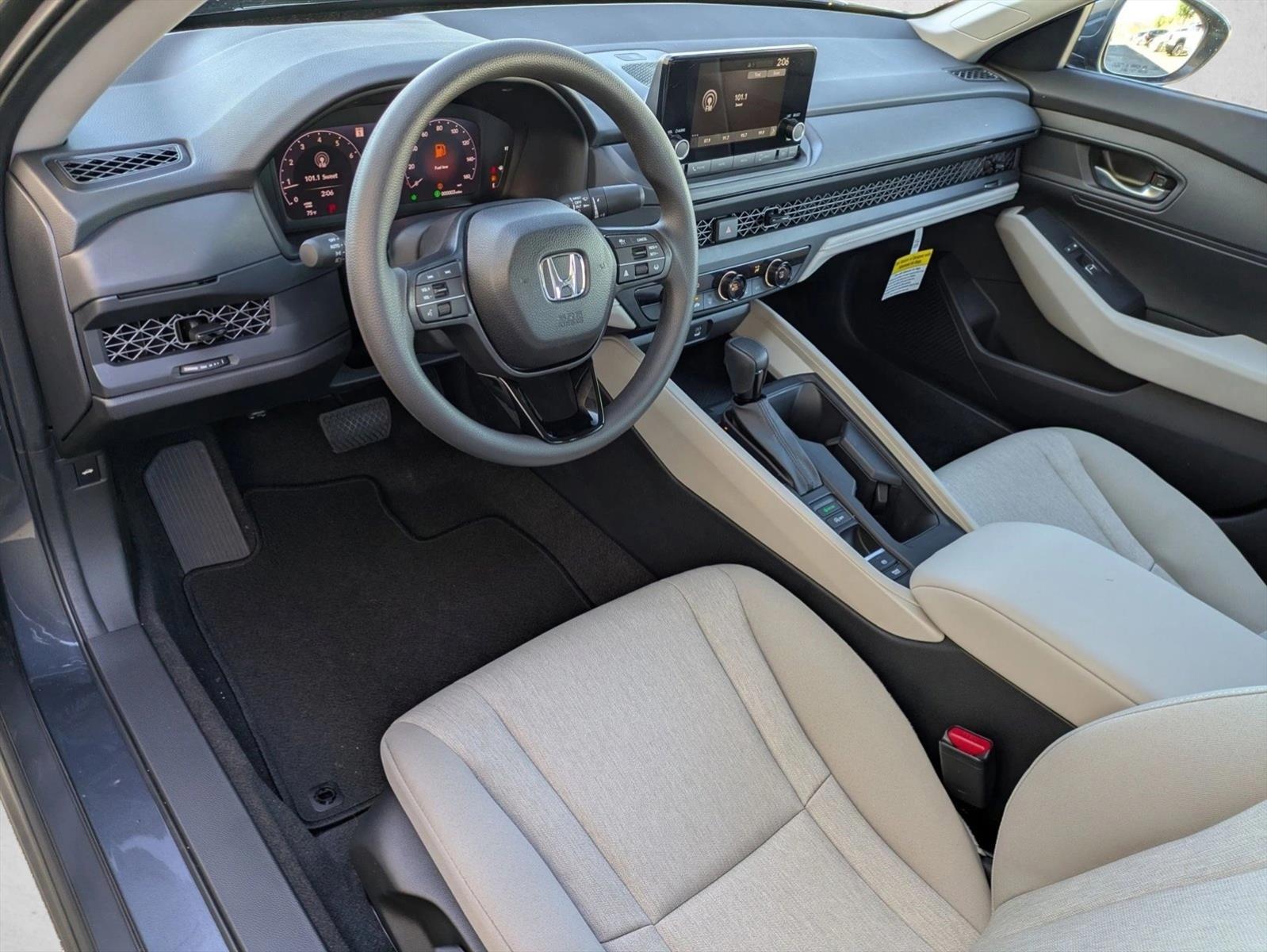 2025 Honda Accord 1.5T LX photo 3