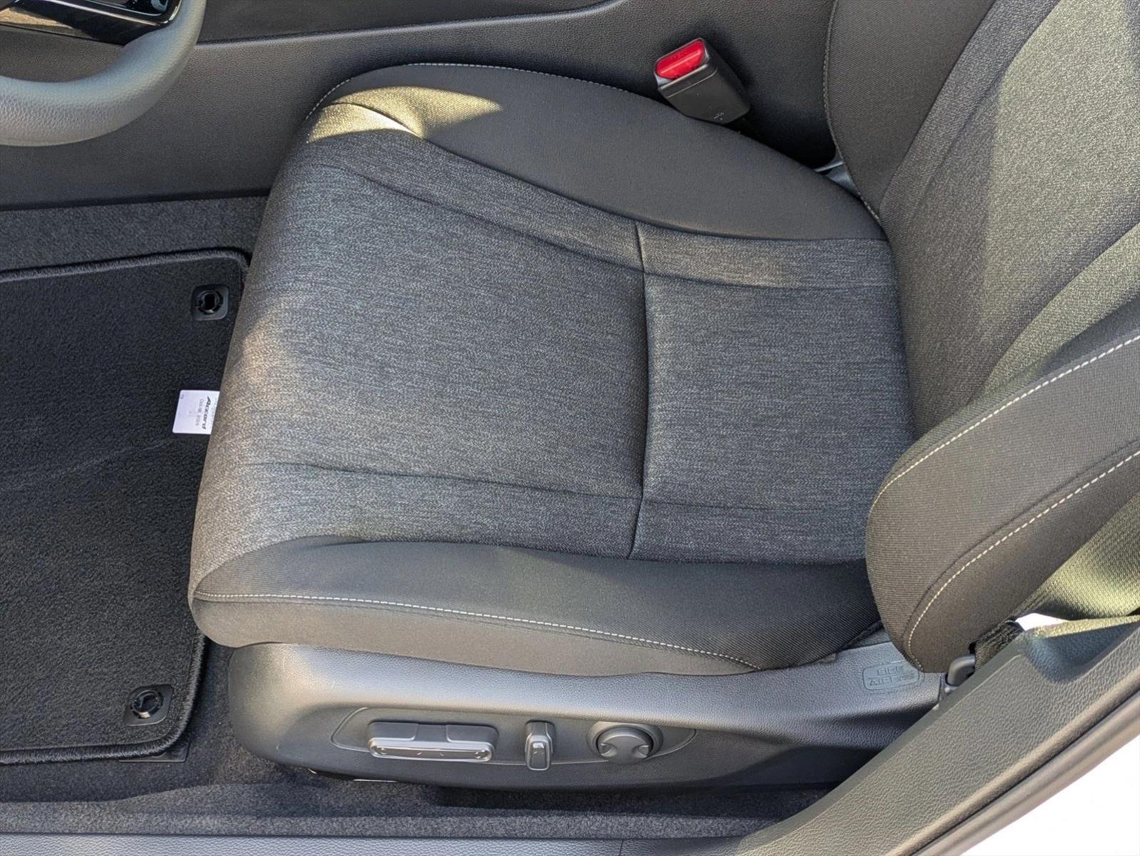 2025 Honda Accord SE photo 4