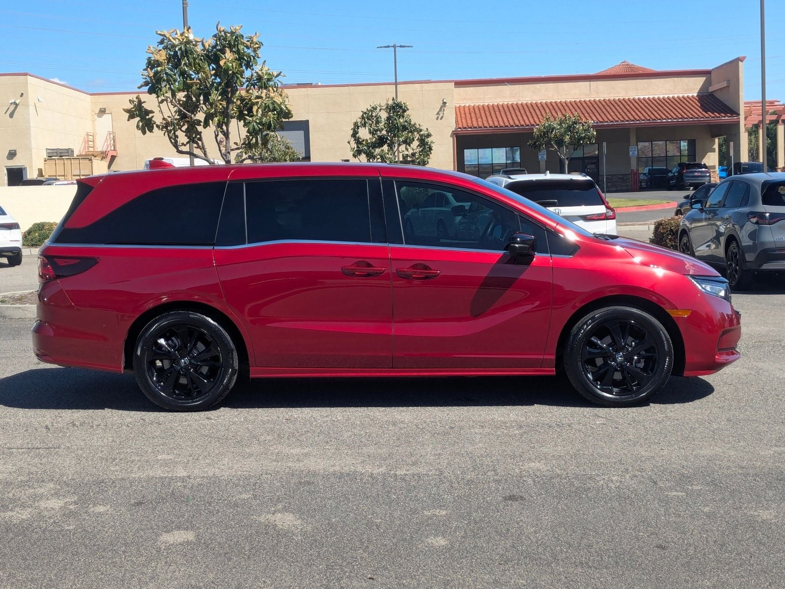 2024 Honda Odyssey Sport photo 4