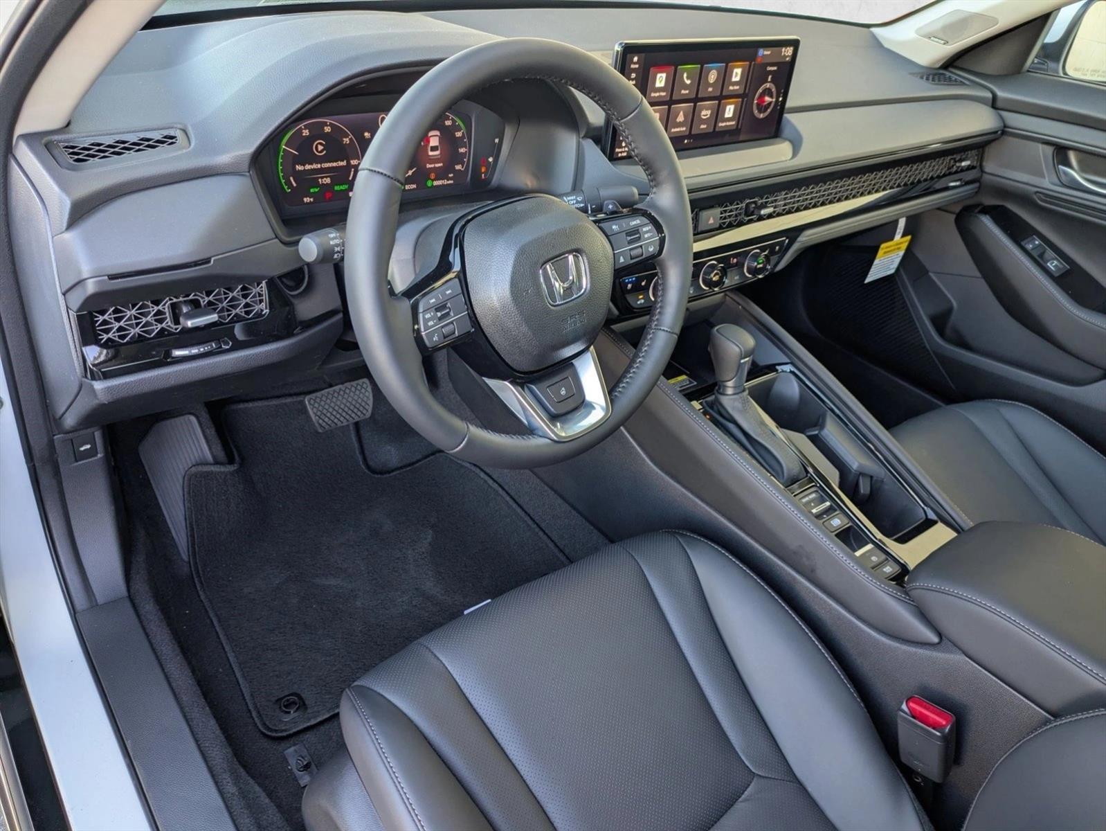 2025 Honda Accord Hybrid Touring photo 3