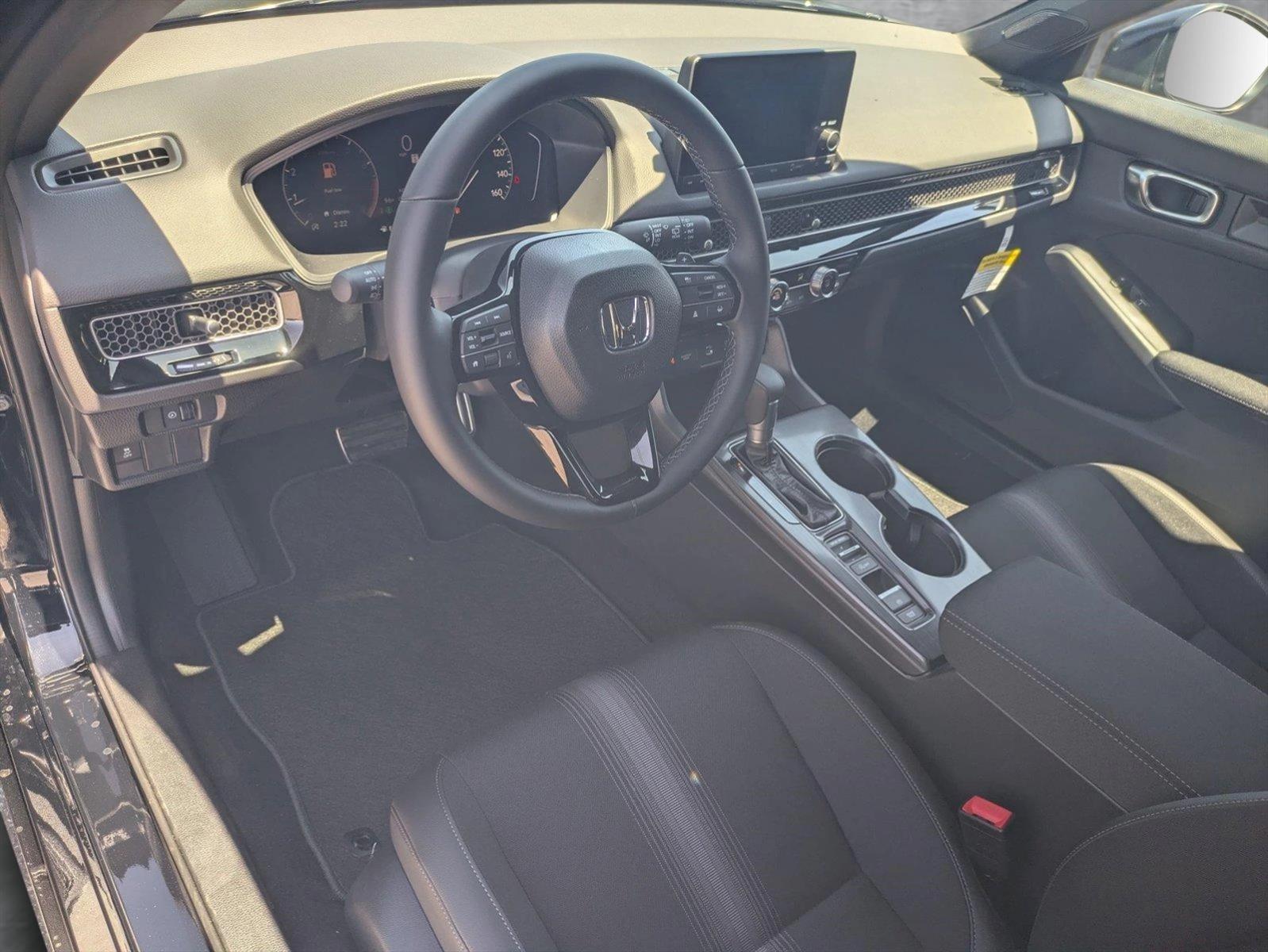 2025 Honda Civic Sport Hatchback photo 3