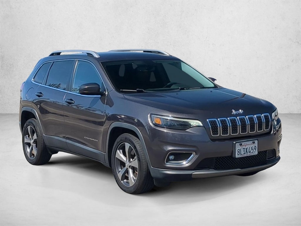 Used 2019 Jeep Cherokee Limited FWD SUV