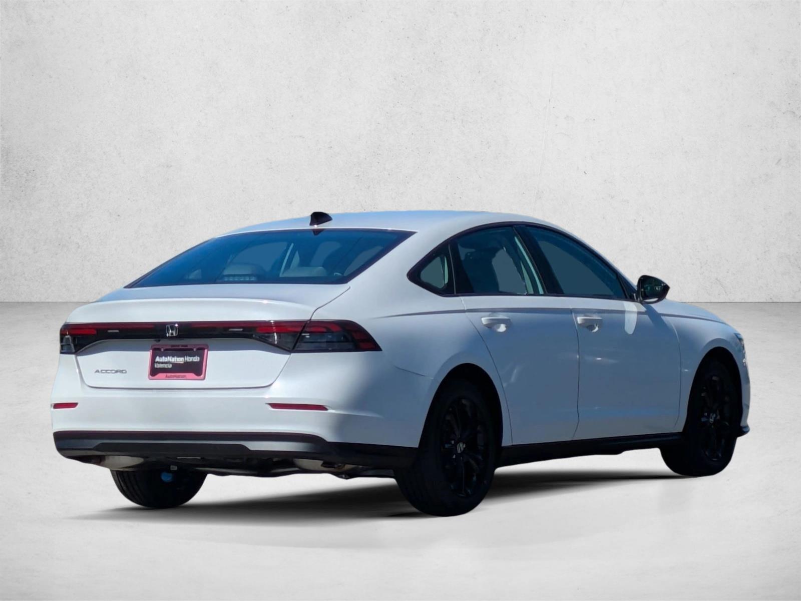 2025 Honda Accord SE photo 2