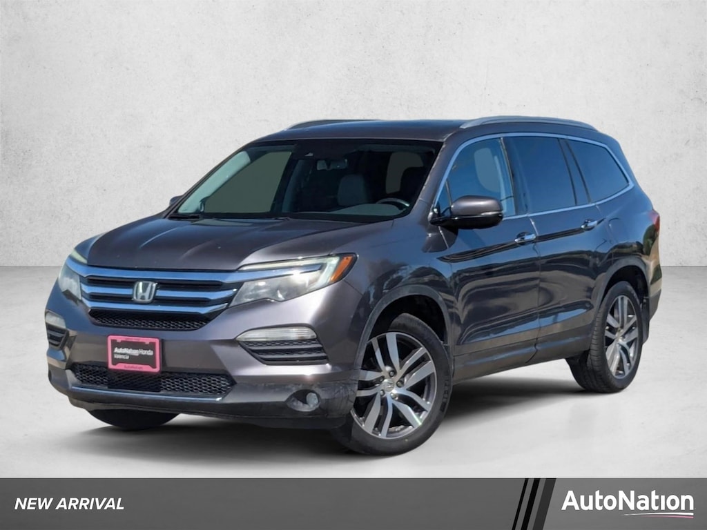 Used 2017 Honda Pilot Touring AWD SUV