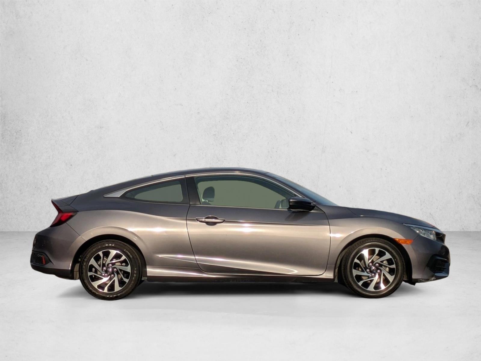 2018 Honda Civic photo 2