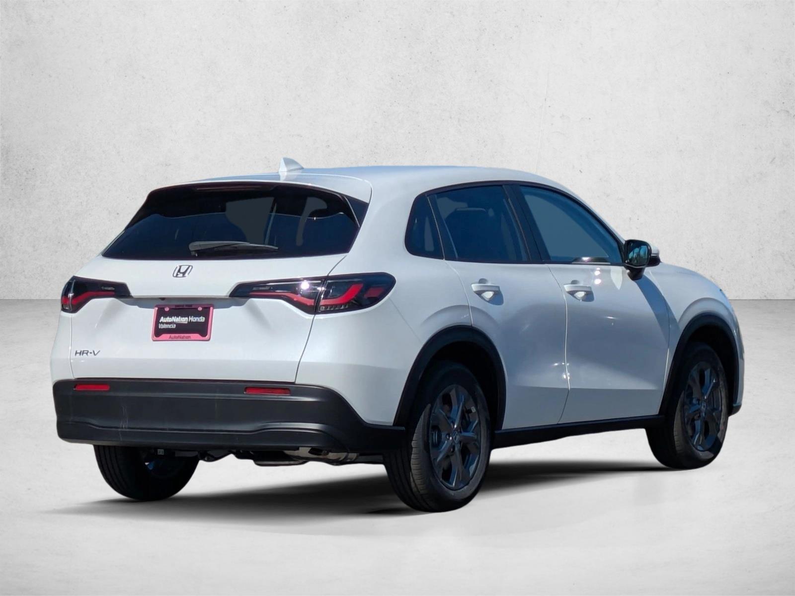 2026 Honda HR-V 2WD LX photo 2