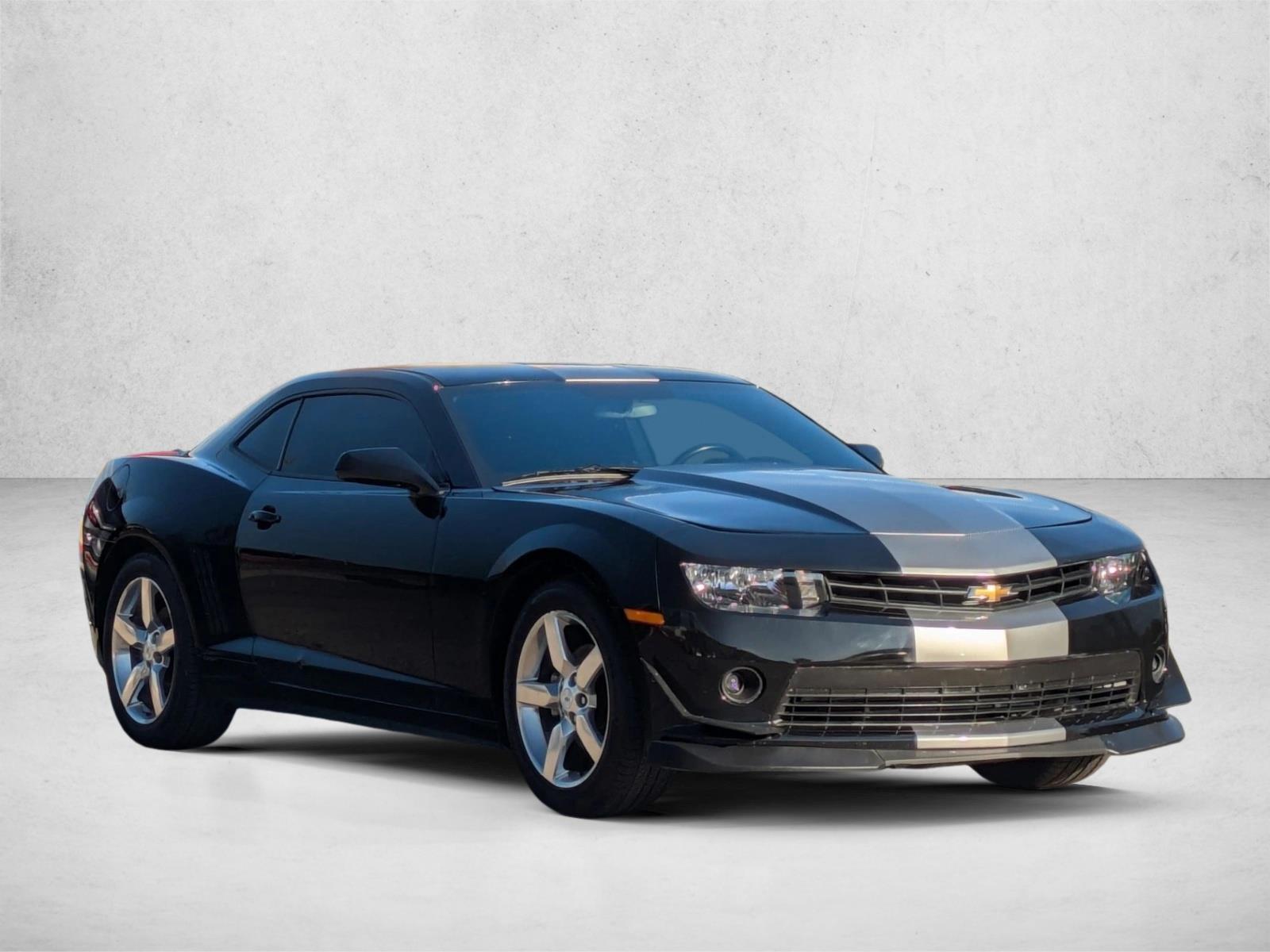 2015 Chevrolet Camaro 1LT Coupe photo 3
