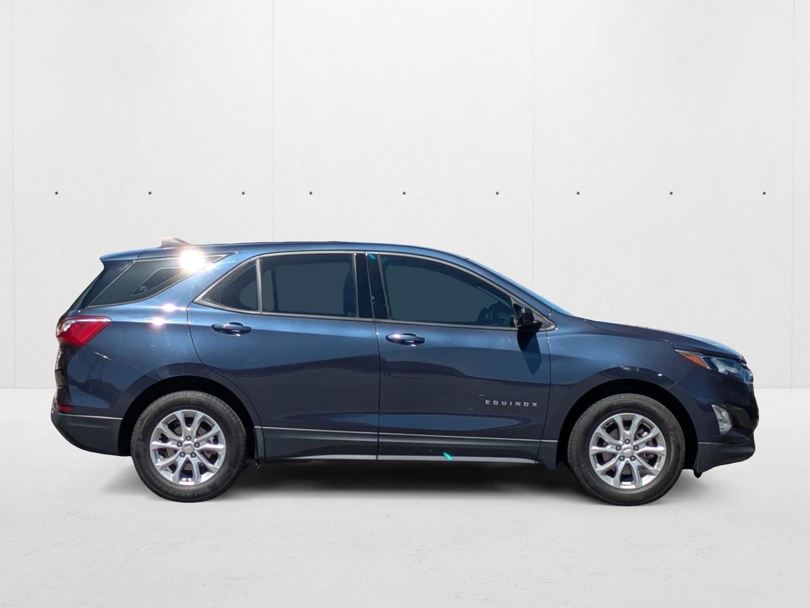 2018 Chevrolet Equinox LS photo 4