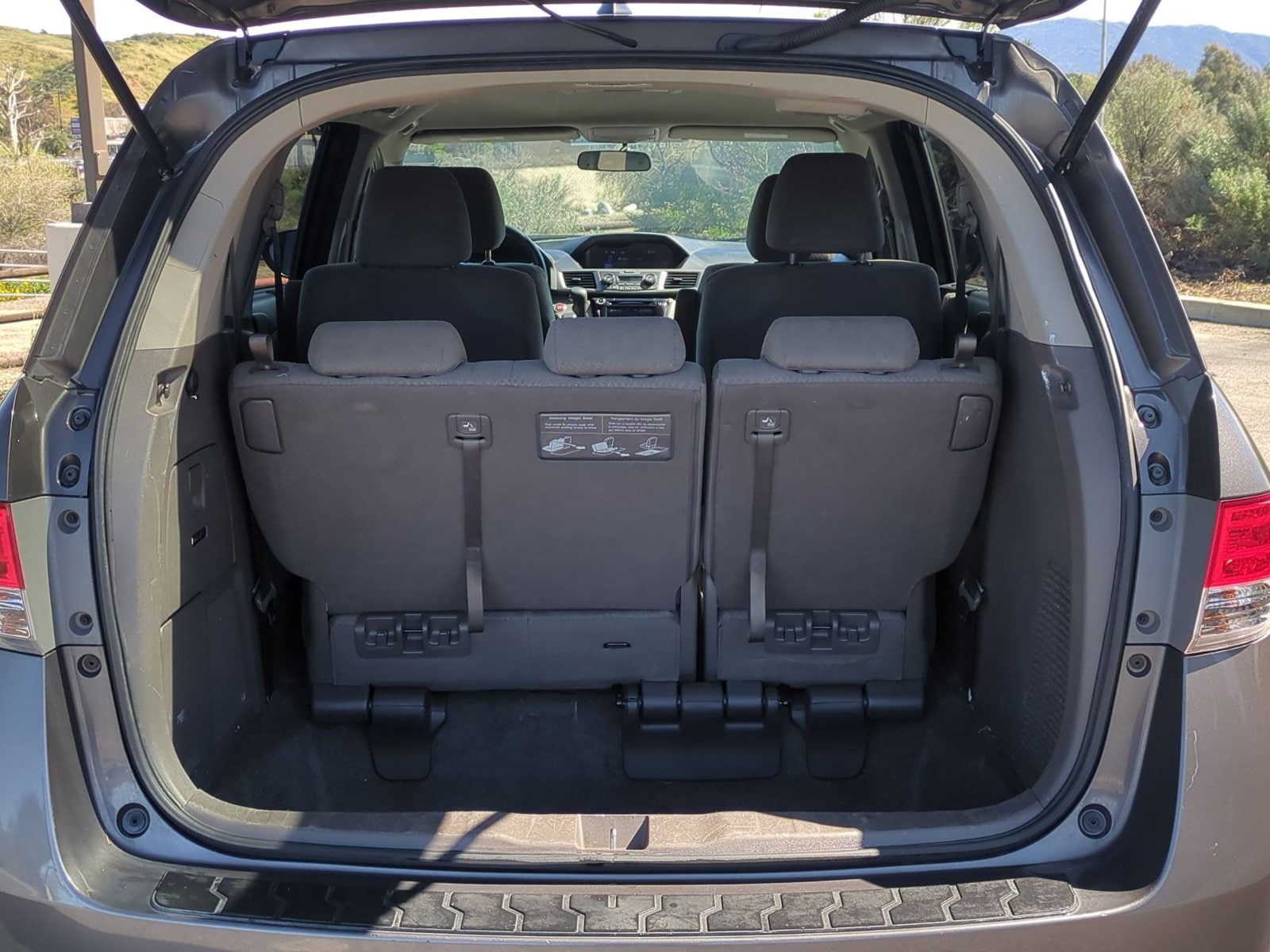 2016 Honda Odyssey SE photo 5