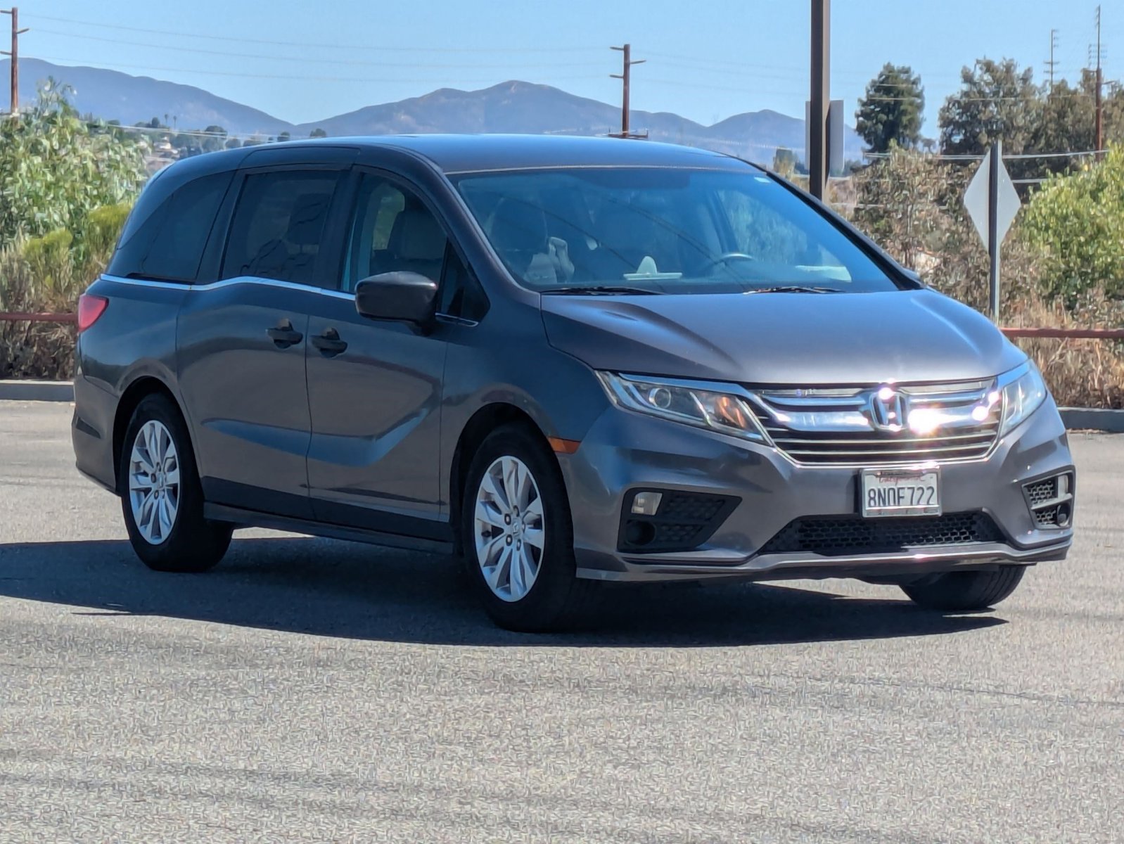 2019 Honda Odyssey LX photo 2