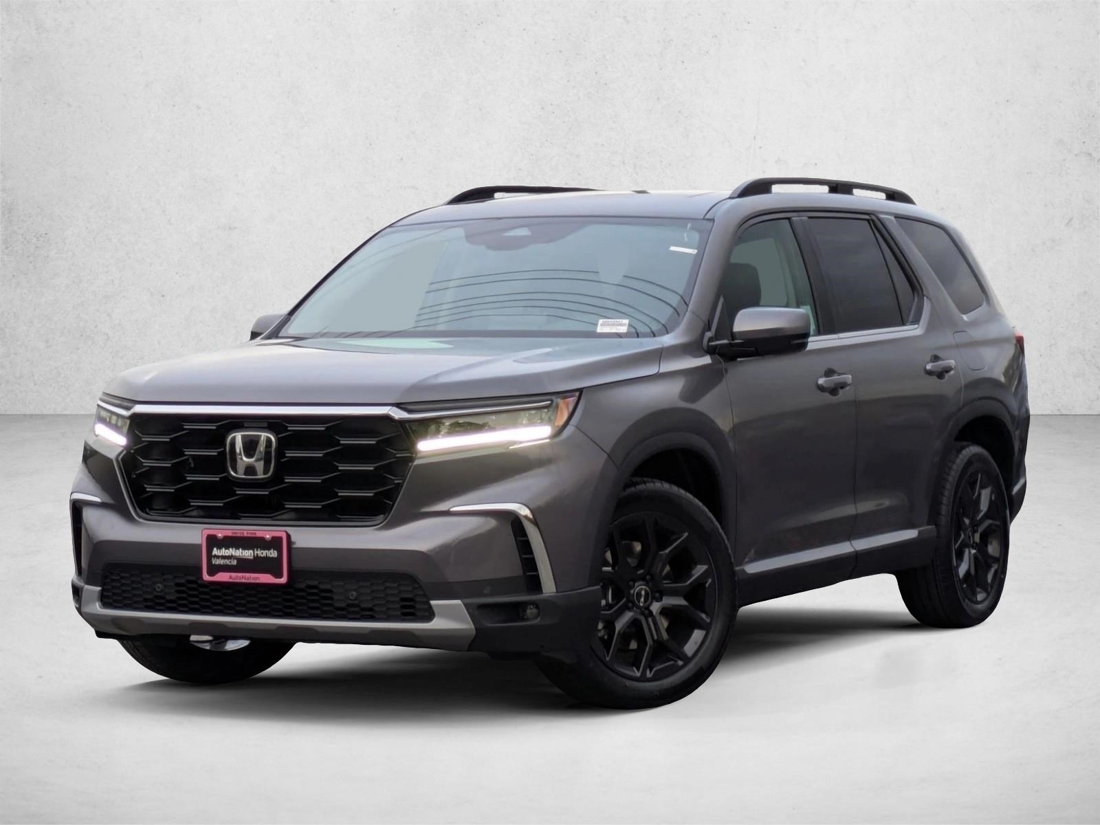 2025 Honda Pilot Touring's photo