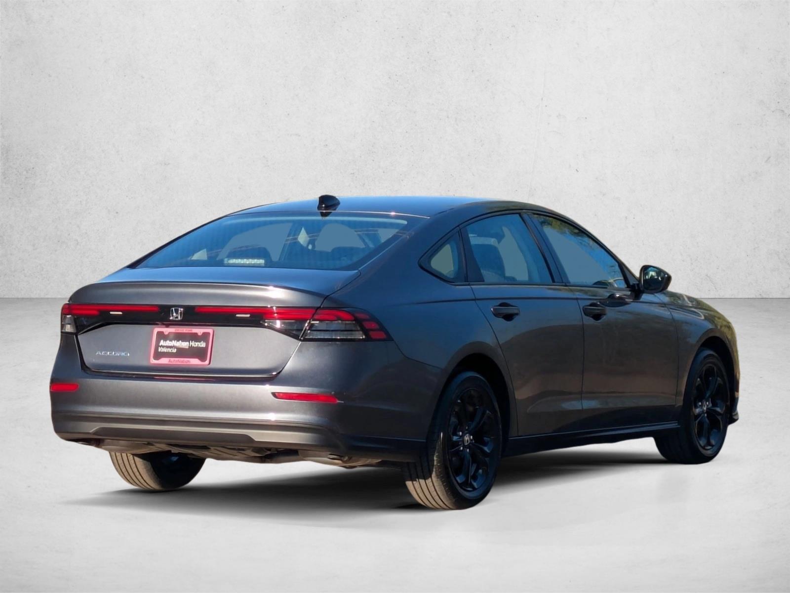 2025 Honda Accord SE photo 2