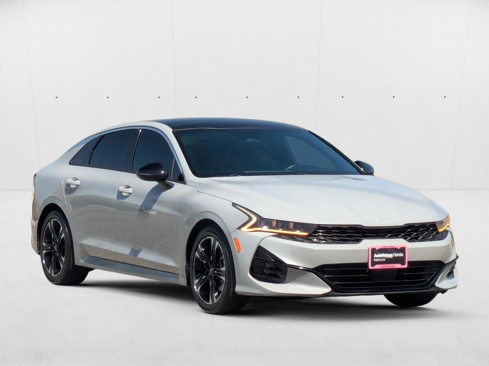 2022 Kia K5 GT-Line photo 2