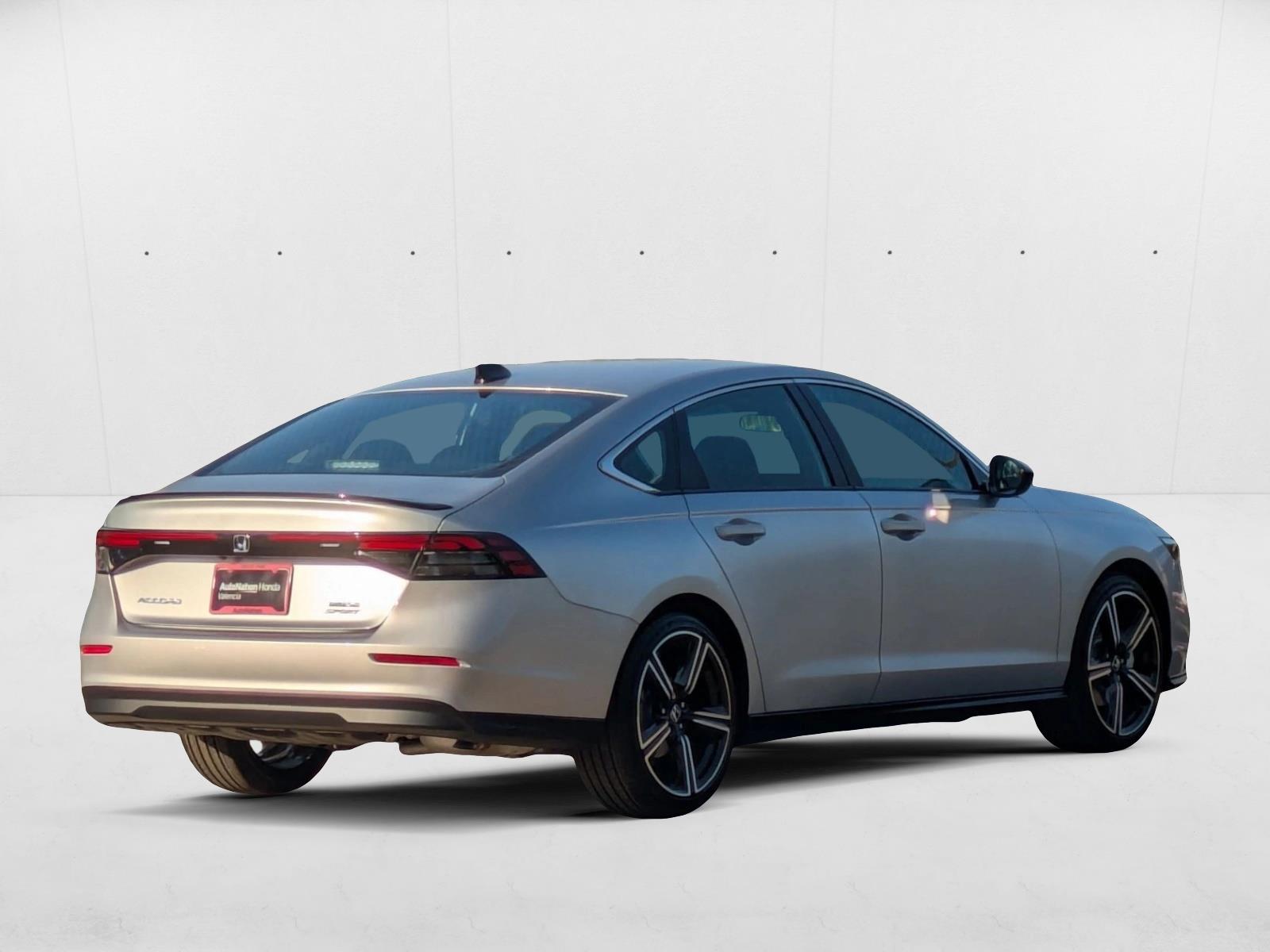 2025 Honda Accord Hybrid Sport photo 2