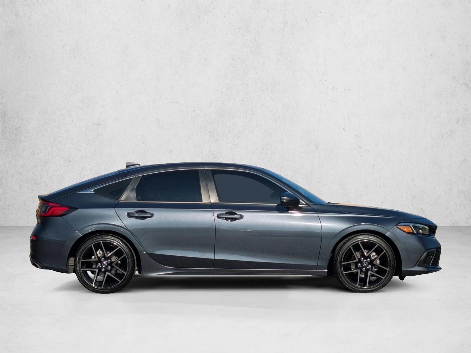 2024 Honda Civic Sport Touring Hatchback photo 2