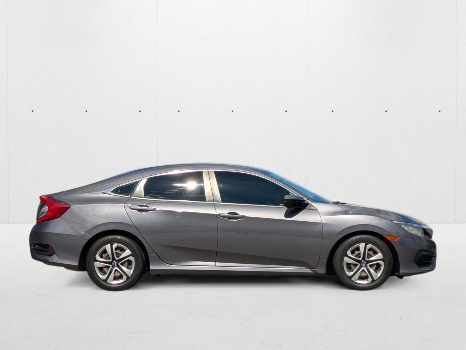 2017 Honda Civic LX photo 3