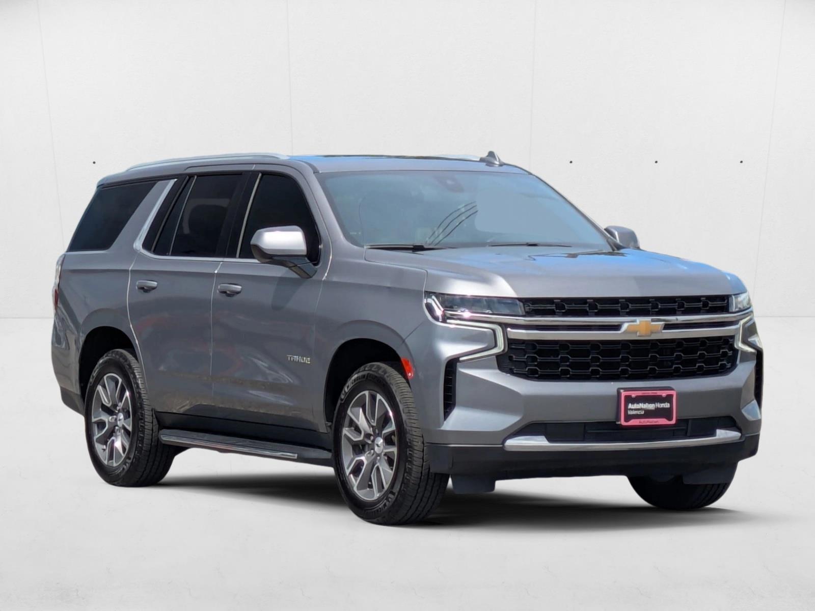 2021 Chevrolet Tahoe LS photo 3
