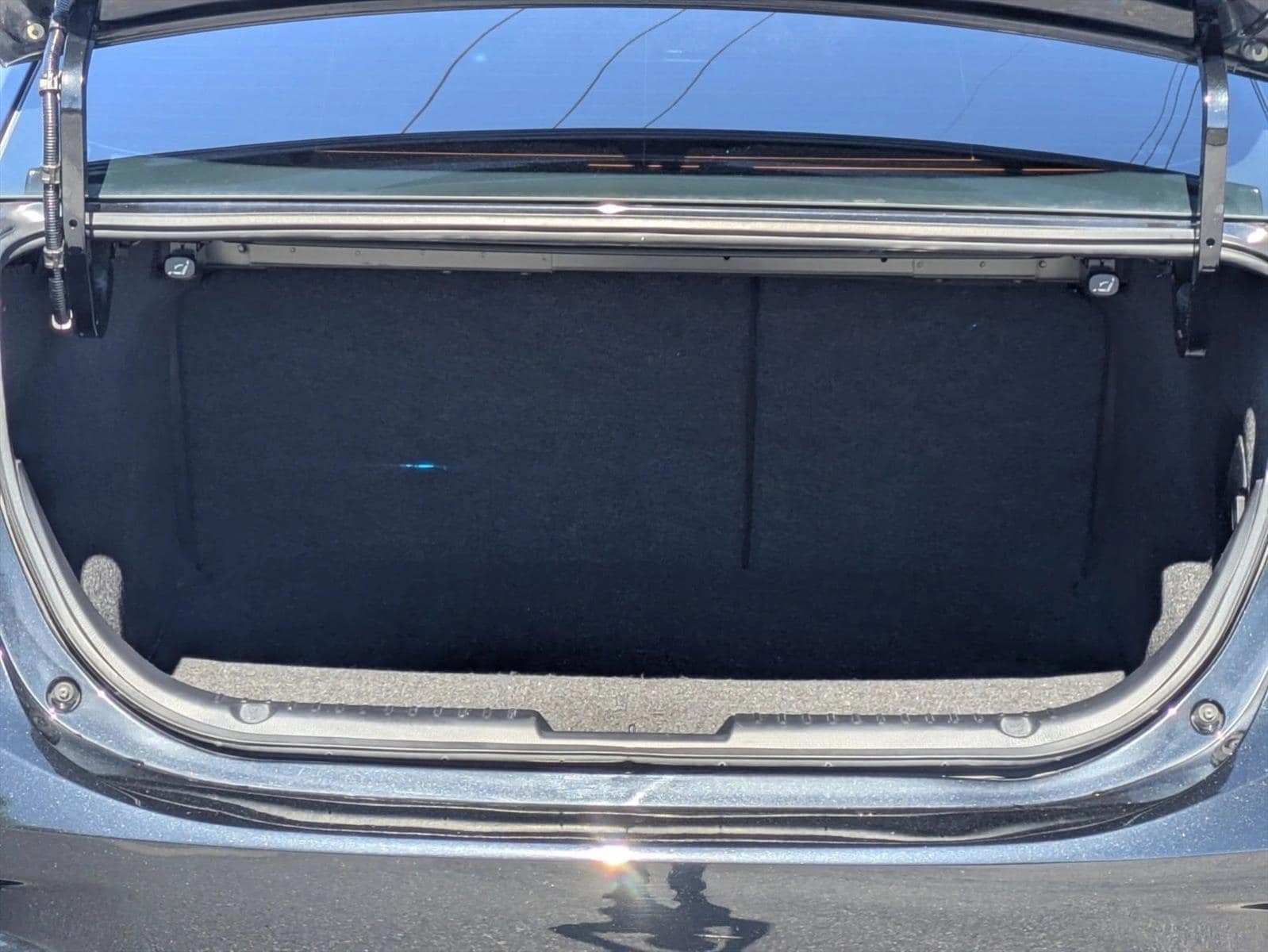 2016 Mazda Mazda3 i Grand Touring photo 4